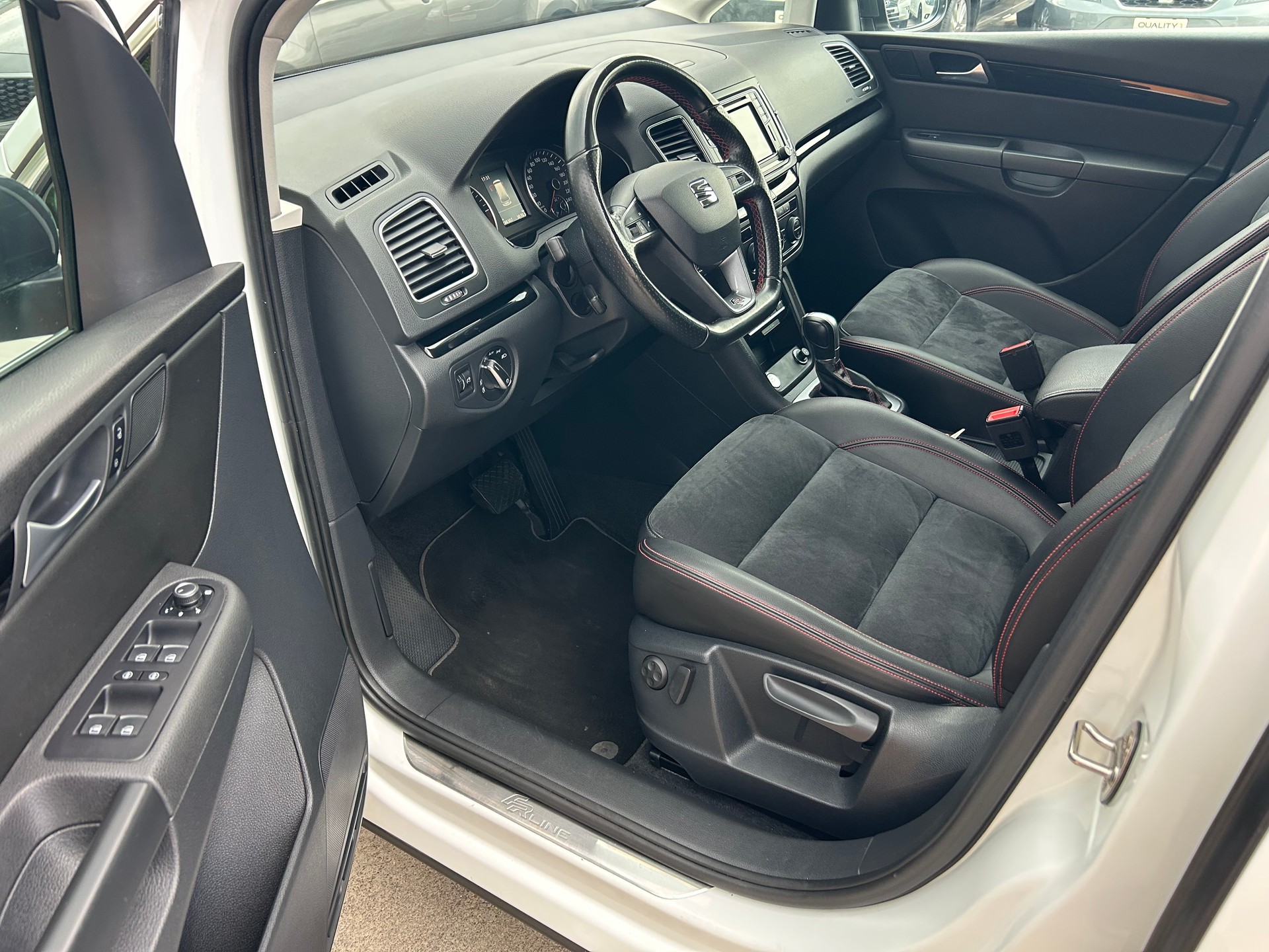 SEAT Alhambra 2.0 TDI FR Line 4Drive-image-13