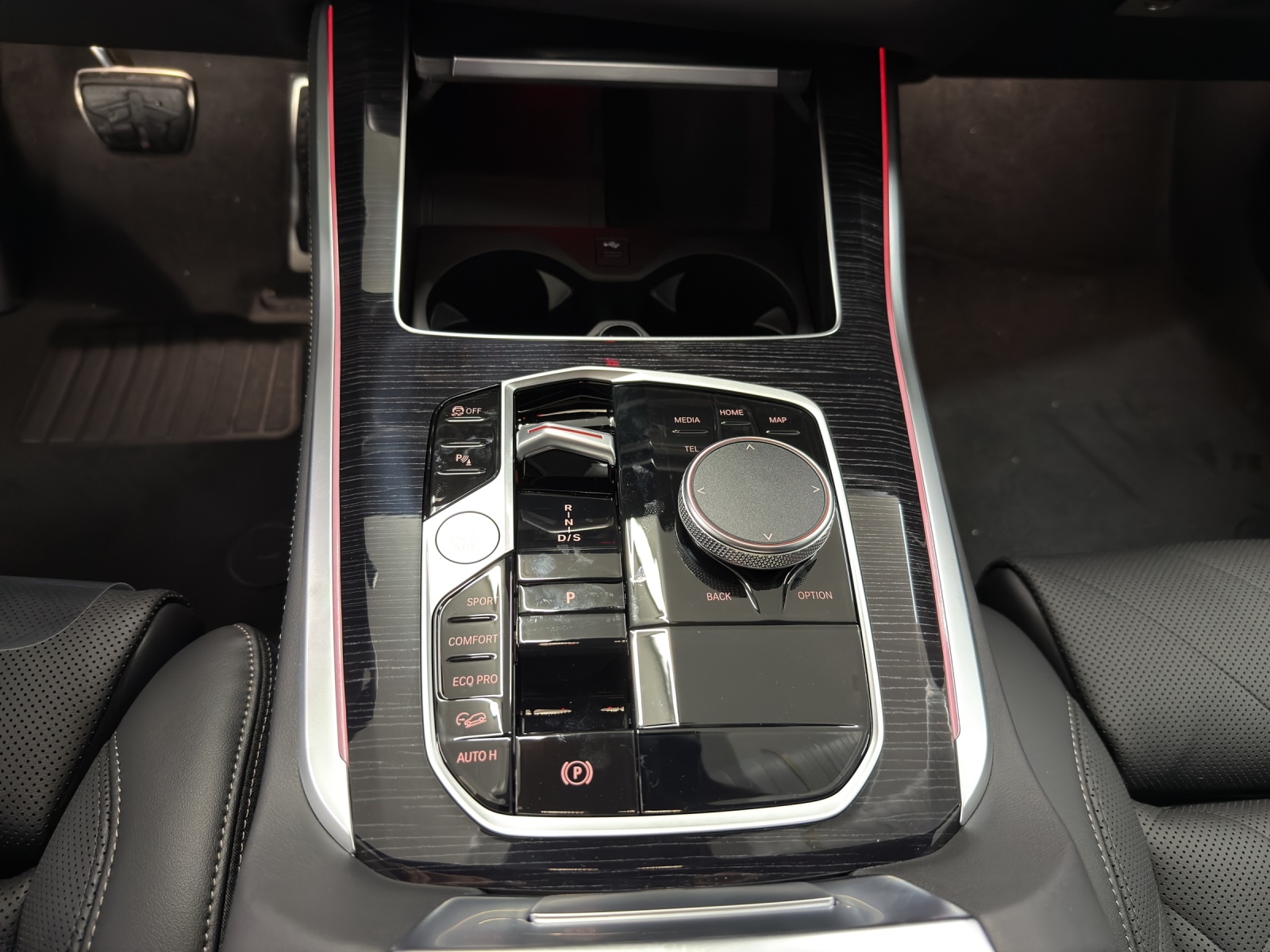 BMW X5 xDrive 48V 30d M Sport Pro Steptronic-image-13