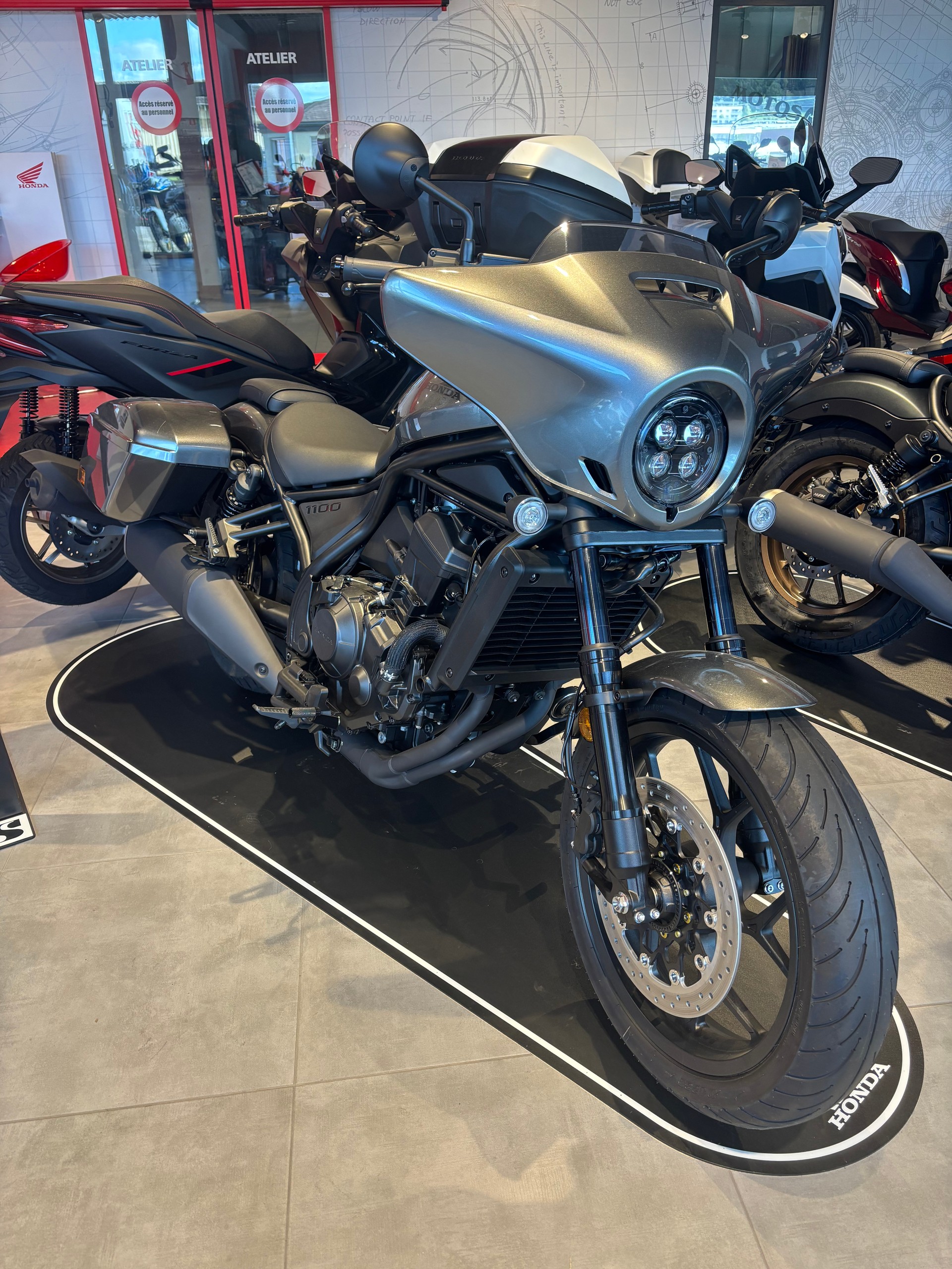 HONDA CMX 1100 Rebel T-image-2