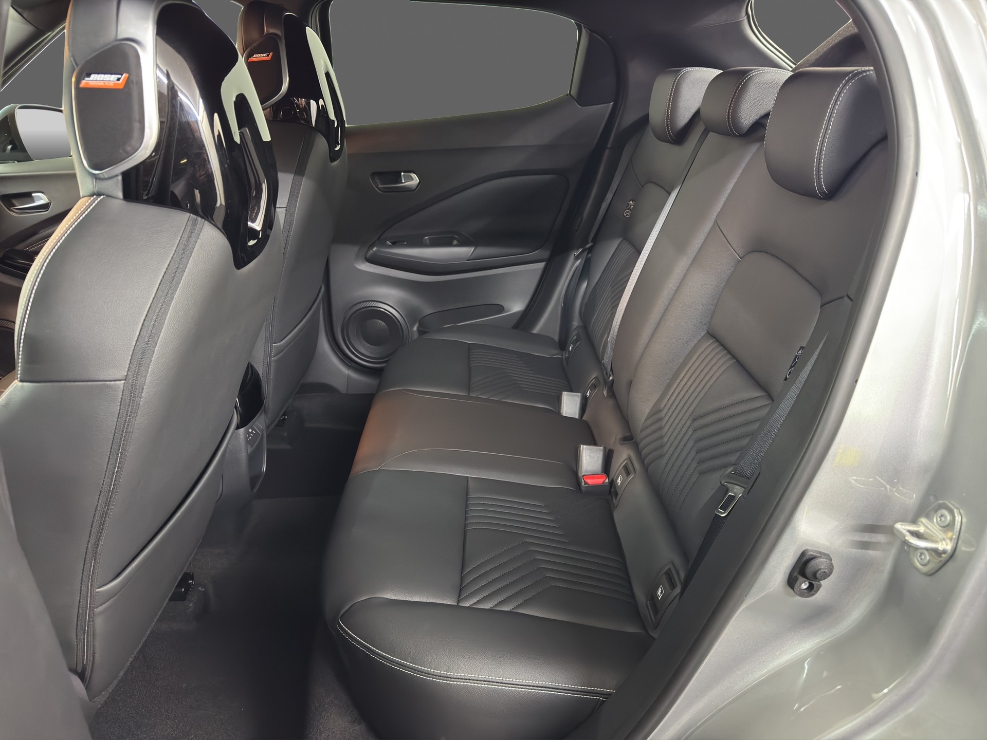 NISSAN Juke 1.6 FHEV Tekna-image-12