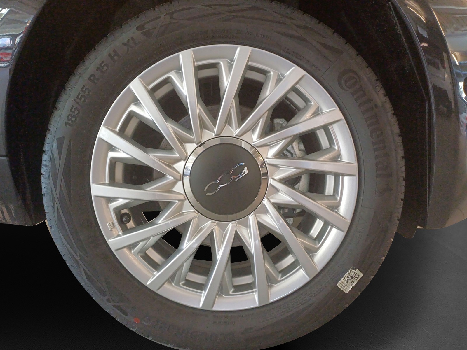 FIAT 500 C 1.0 Hybrid Swiss Edition-image-4