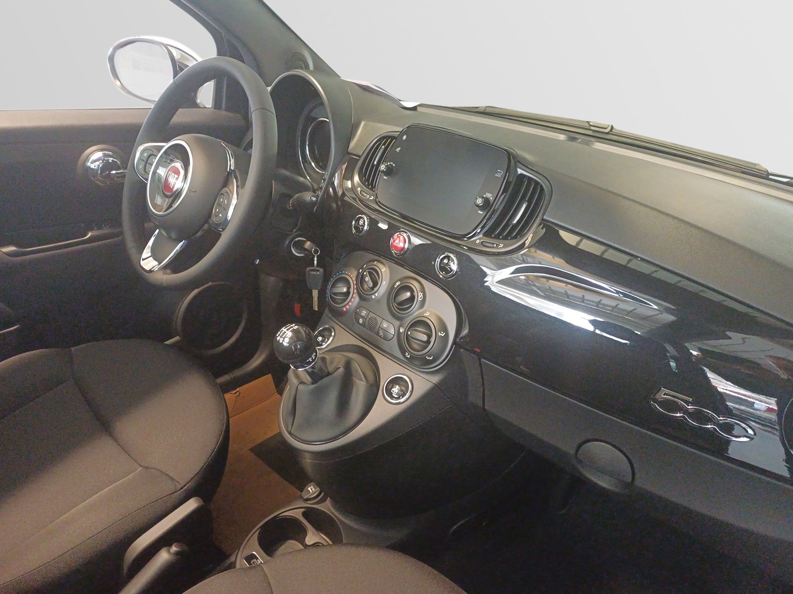 FIAT 500 C 1.0 Hybrid Swiss Edition-image-7