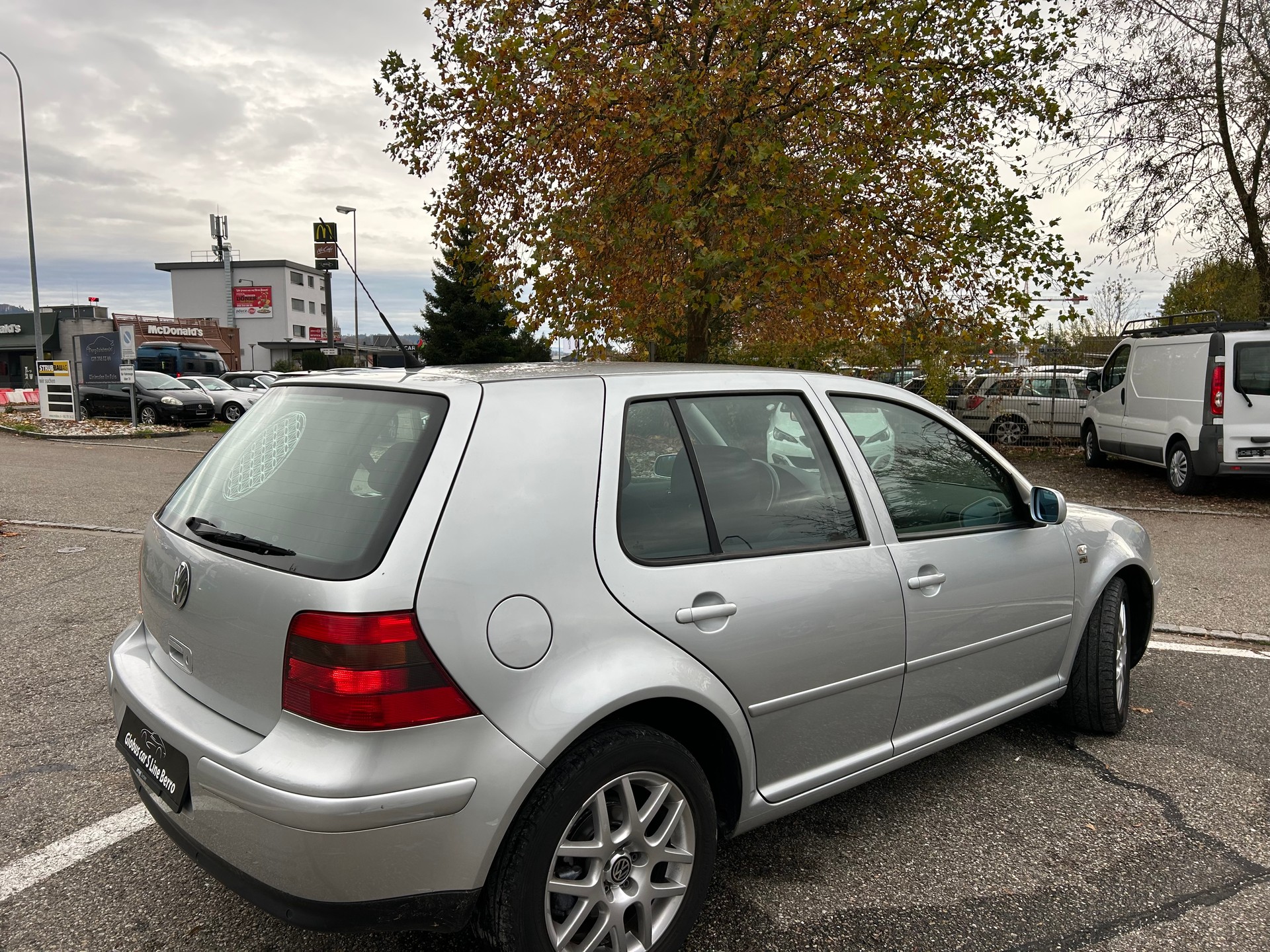 VW Golf 2.3 Highline-image-4
