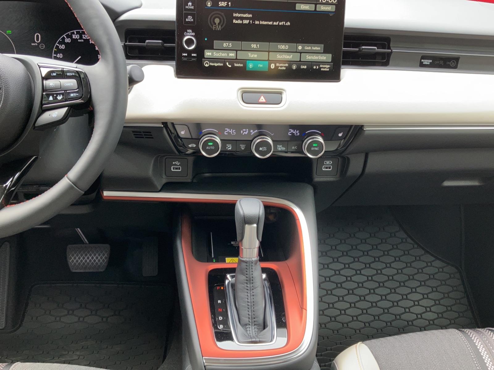 HONDA HR-V 1.5 i-MMD Advance Style-image-13