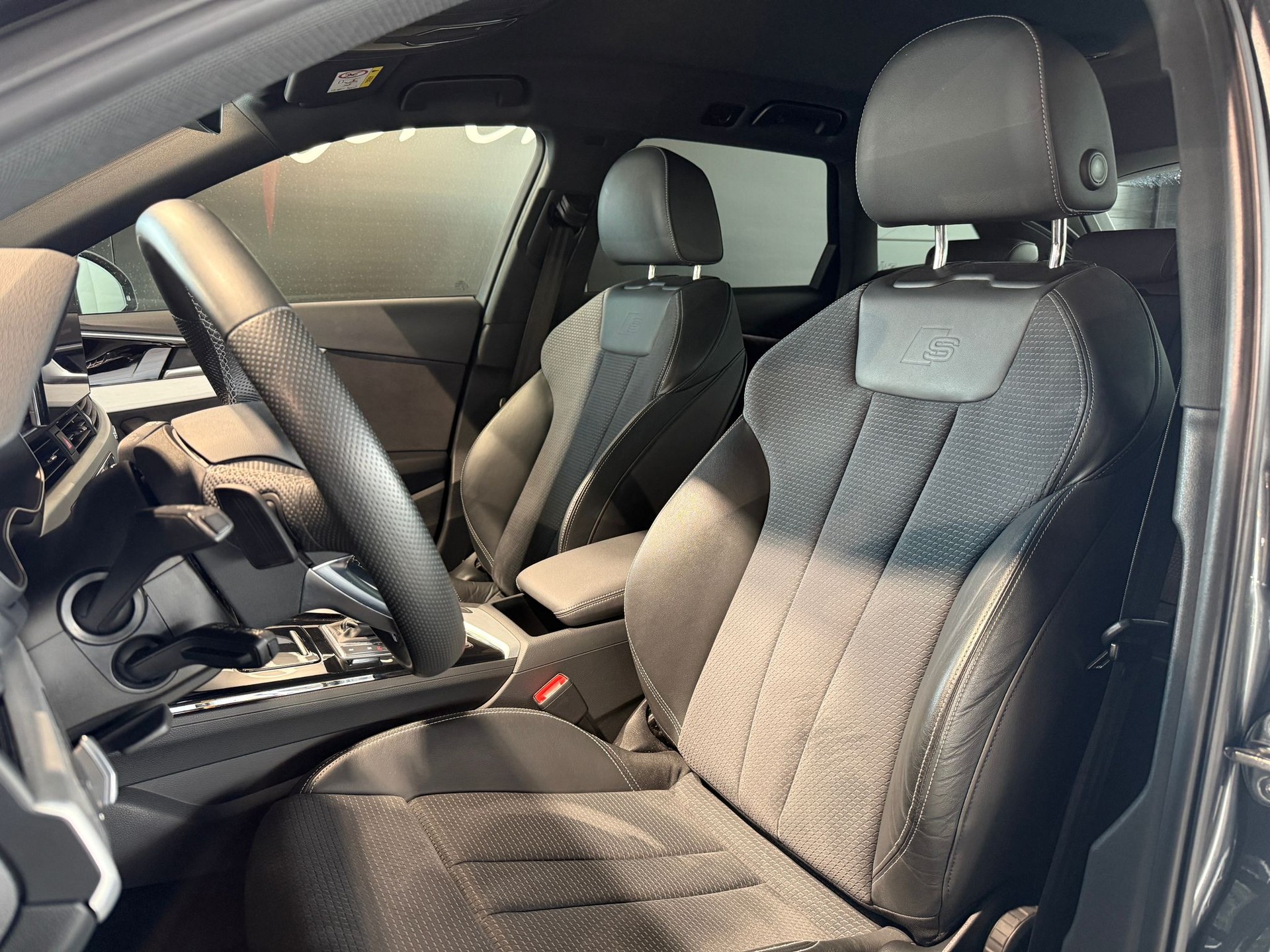 AUDI A4 Avant 45 TFSI S line S-tronic quattro-image-3