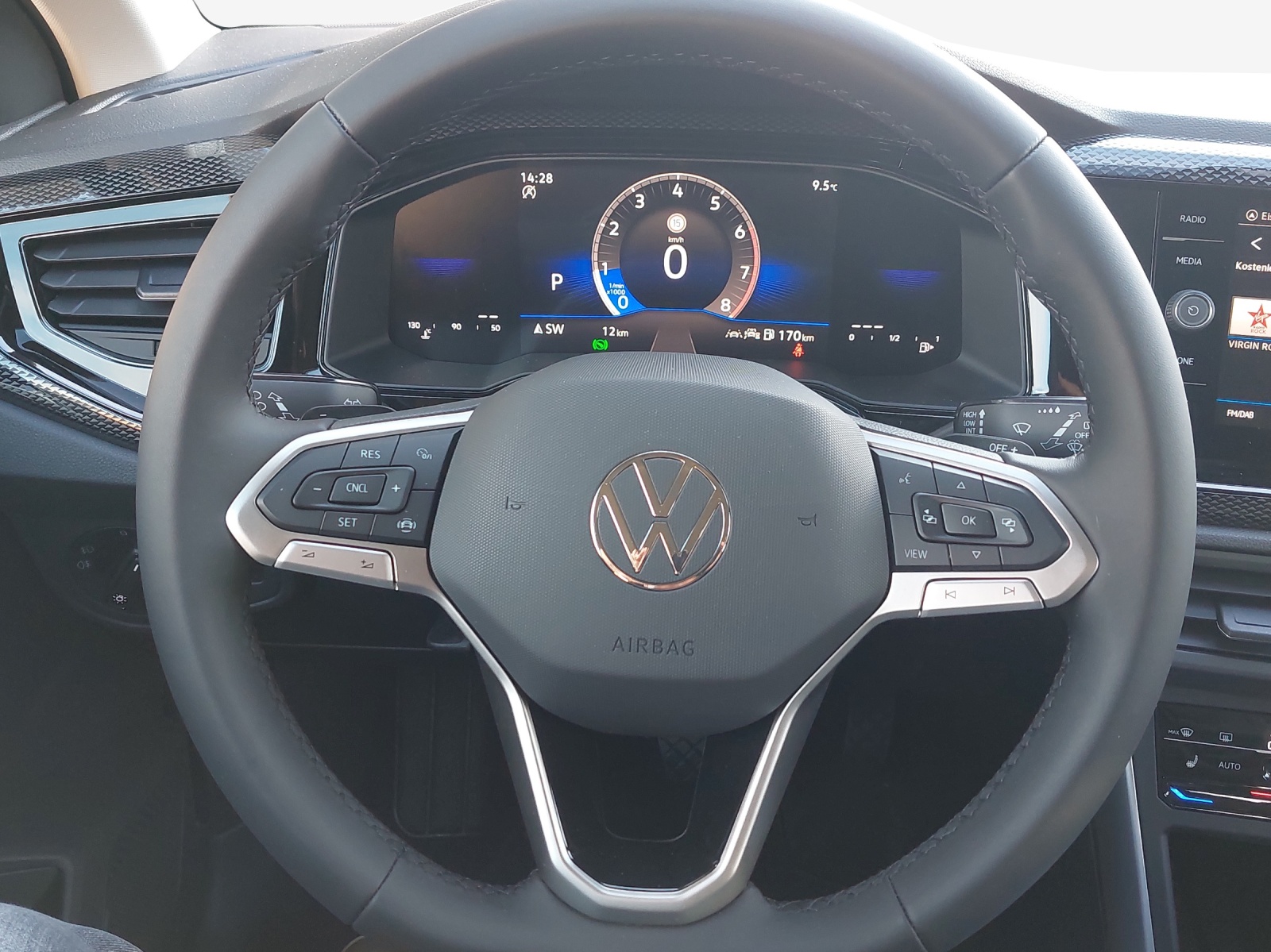 VW Polo 1.0 TSI Life DSG-image-9