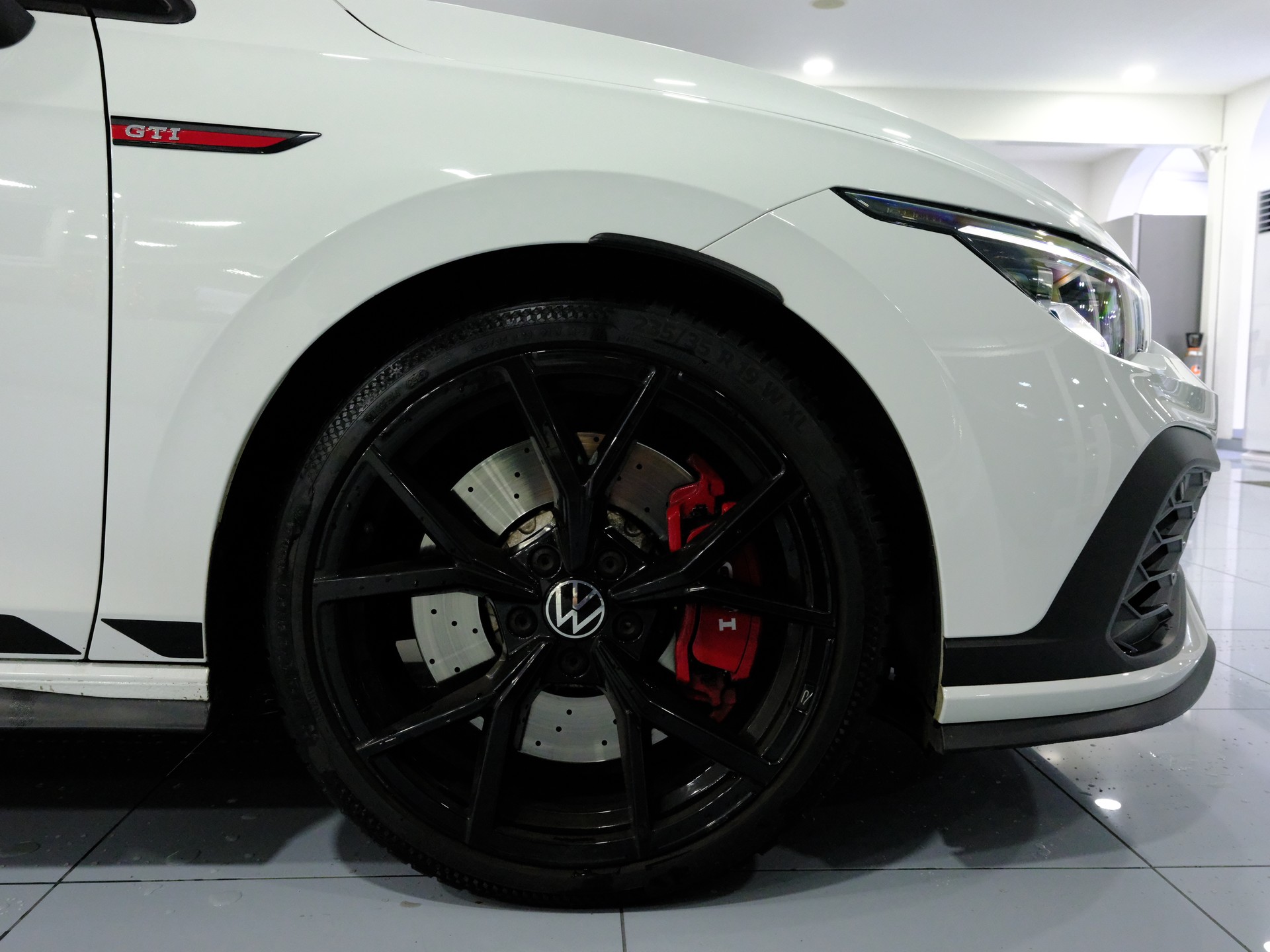 VW Golf 2.0 TSI GTI Clubsport DSG *Performance Paket*-image-6