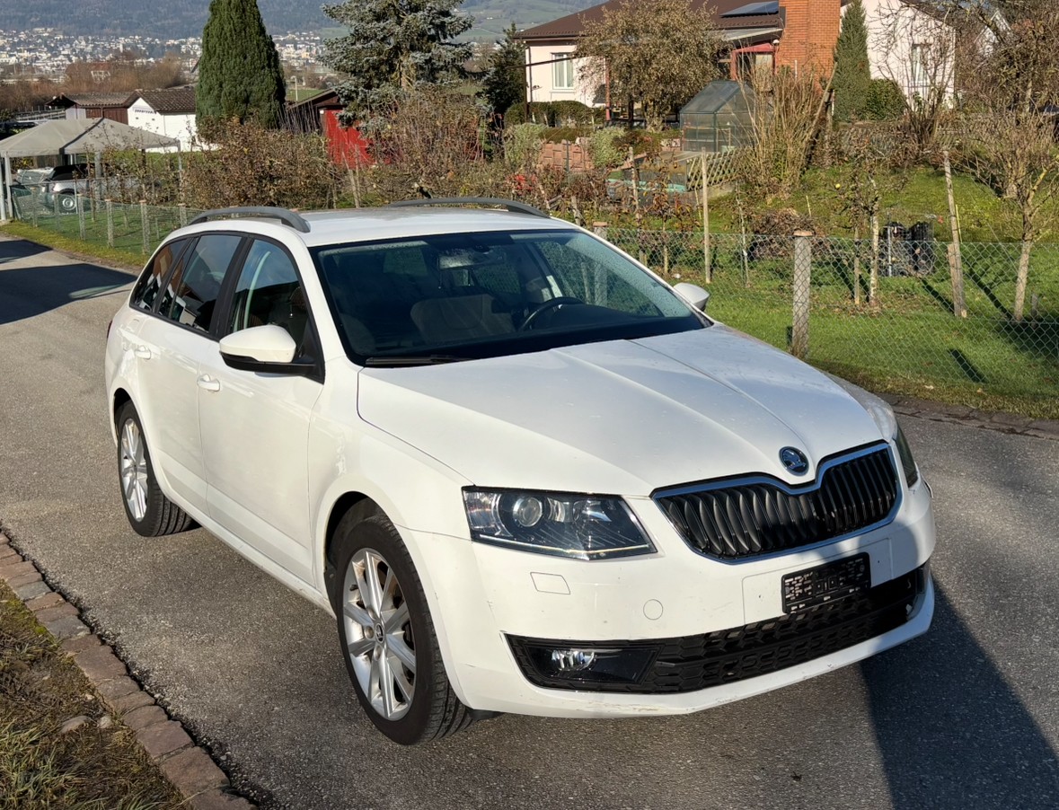 SKODA Octavia Combi 1.4 TSI Elegance-image-0