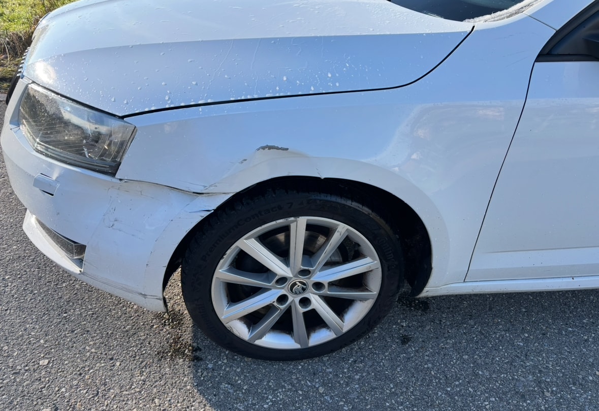 SKODA Octavia Combi 1.4 TSI Elegance-image-9