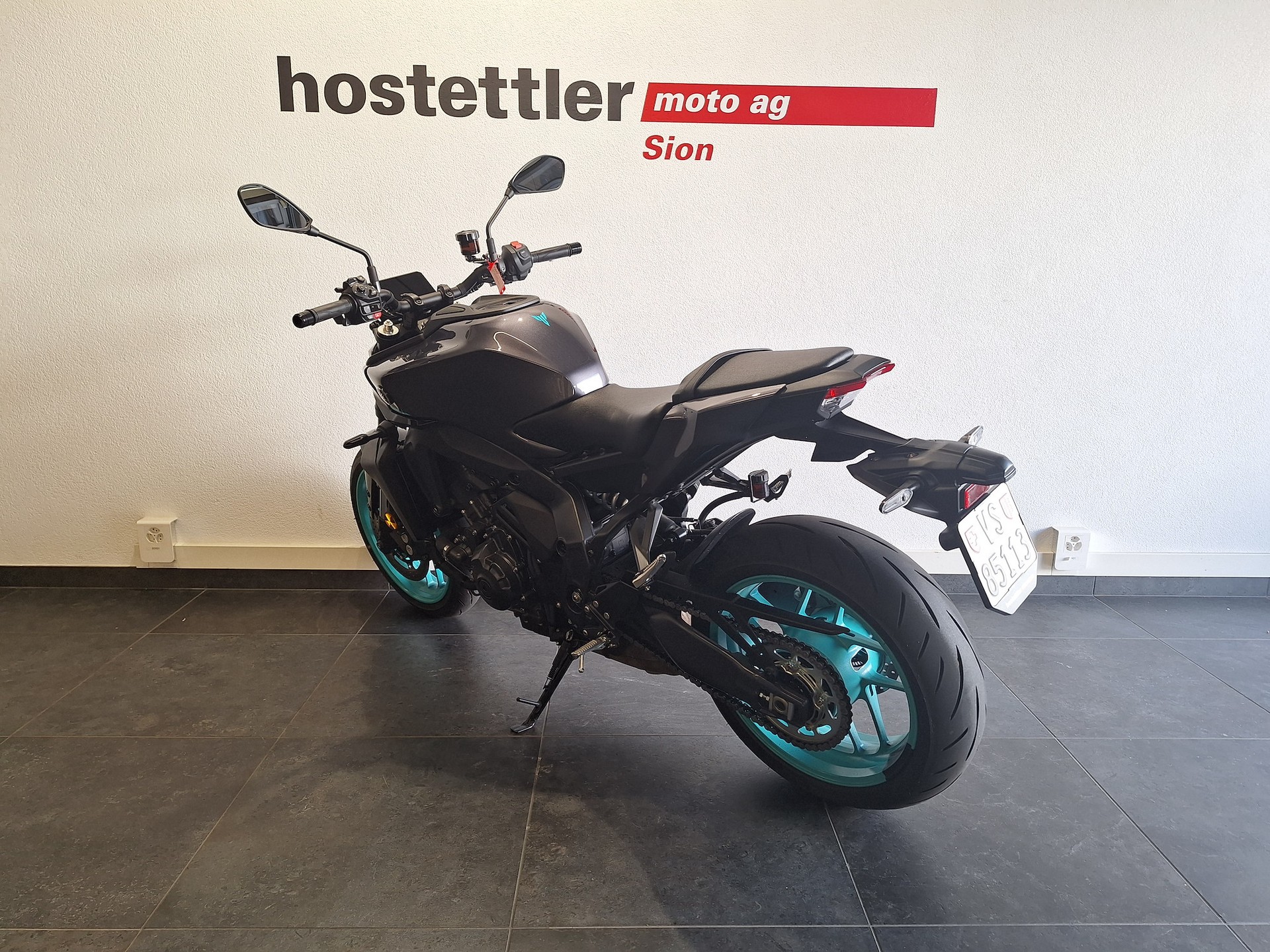 YAMAHA MT-09 Y-AMT-showroom-element-2