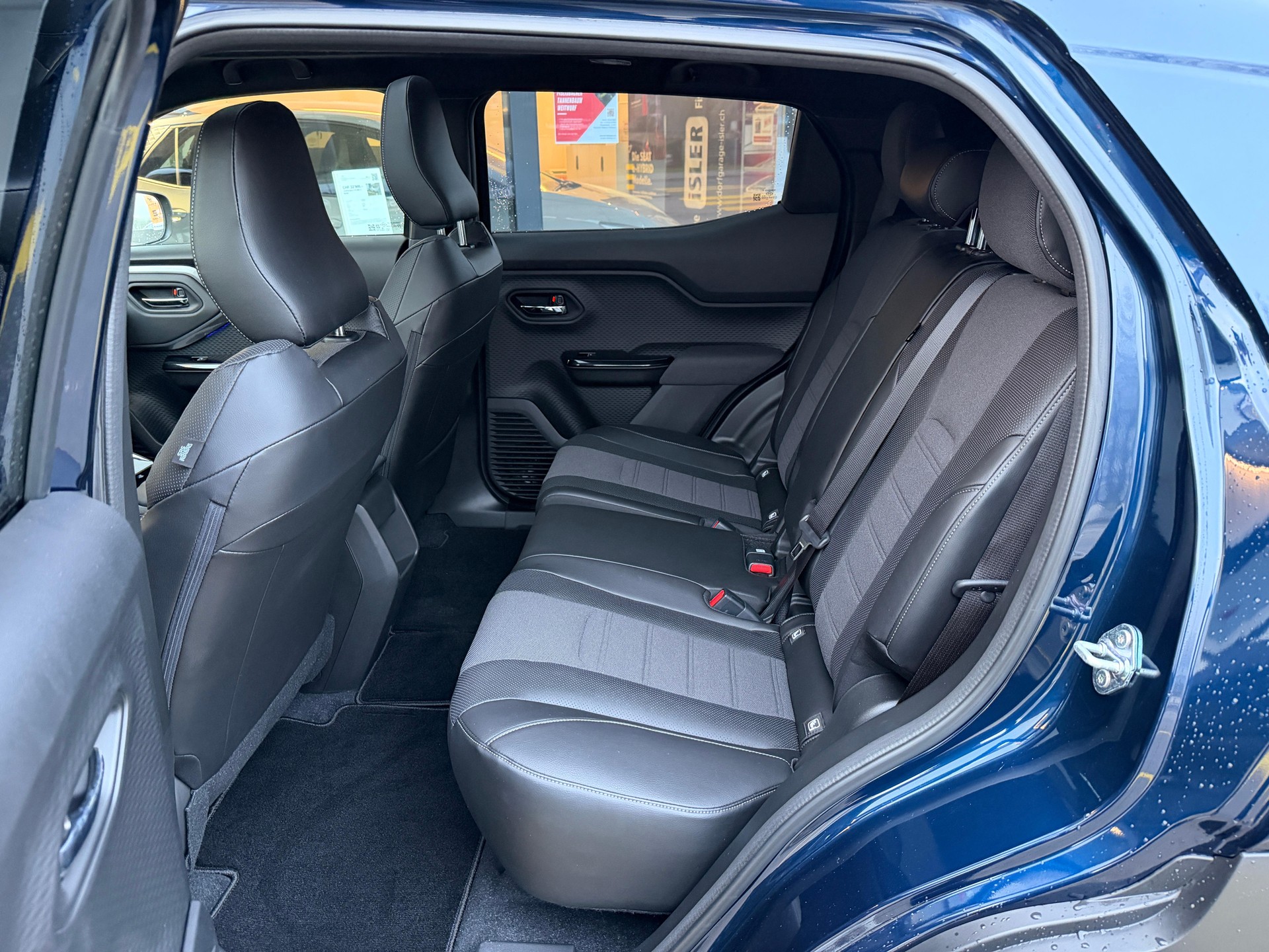 SUZUKI e Vitara Compact Top 4x4-image-7