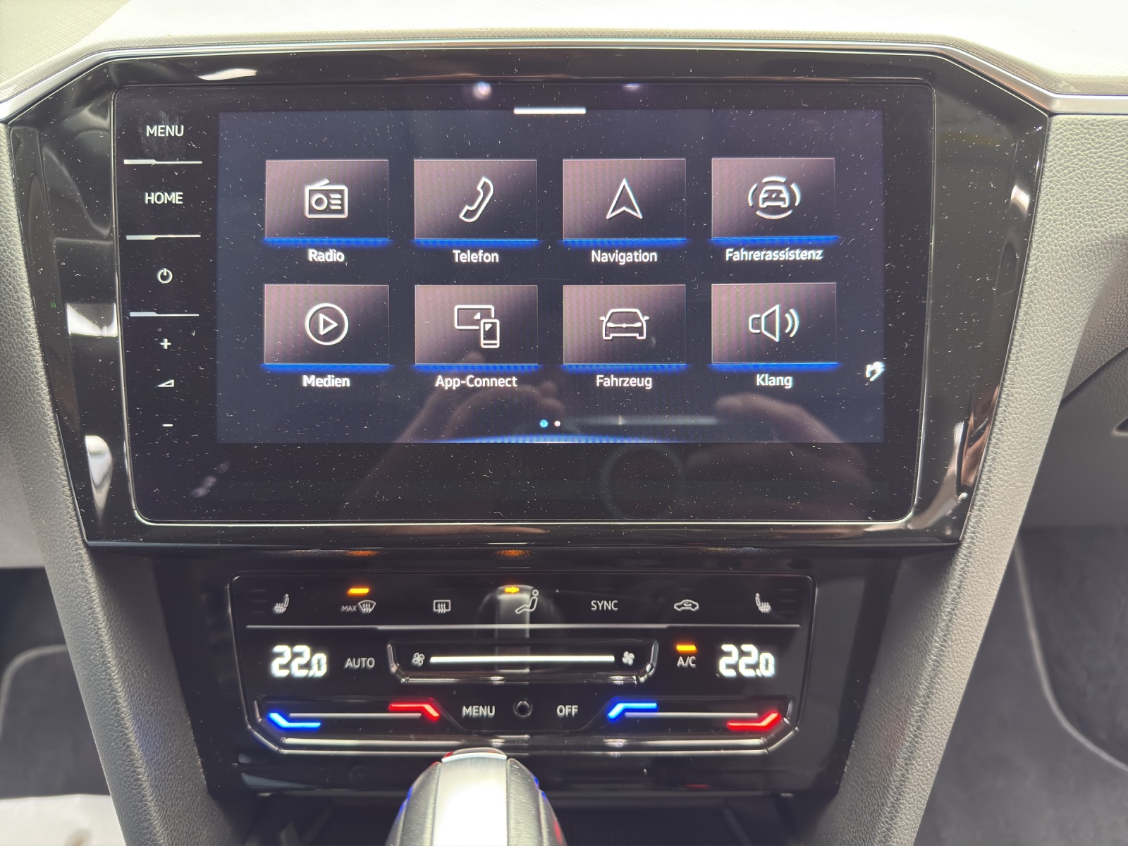 VW Passat 2.0 TDI BMT Business 4Motion DSG-image-14