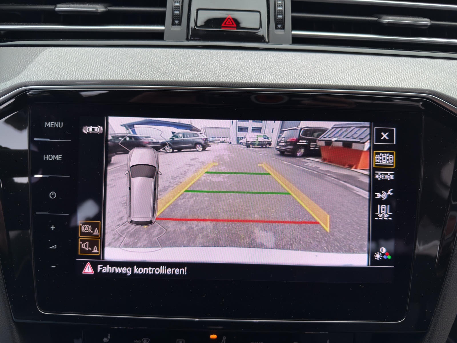 VW Passat 2.0 TDI BMT Business 4Motion DSG-image-22