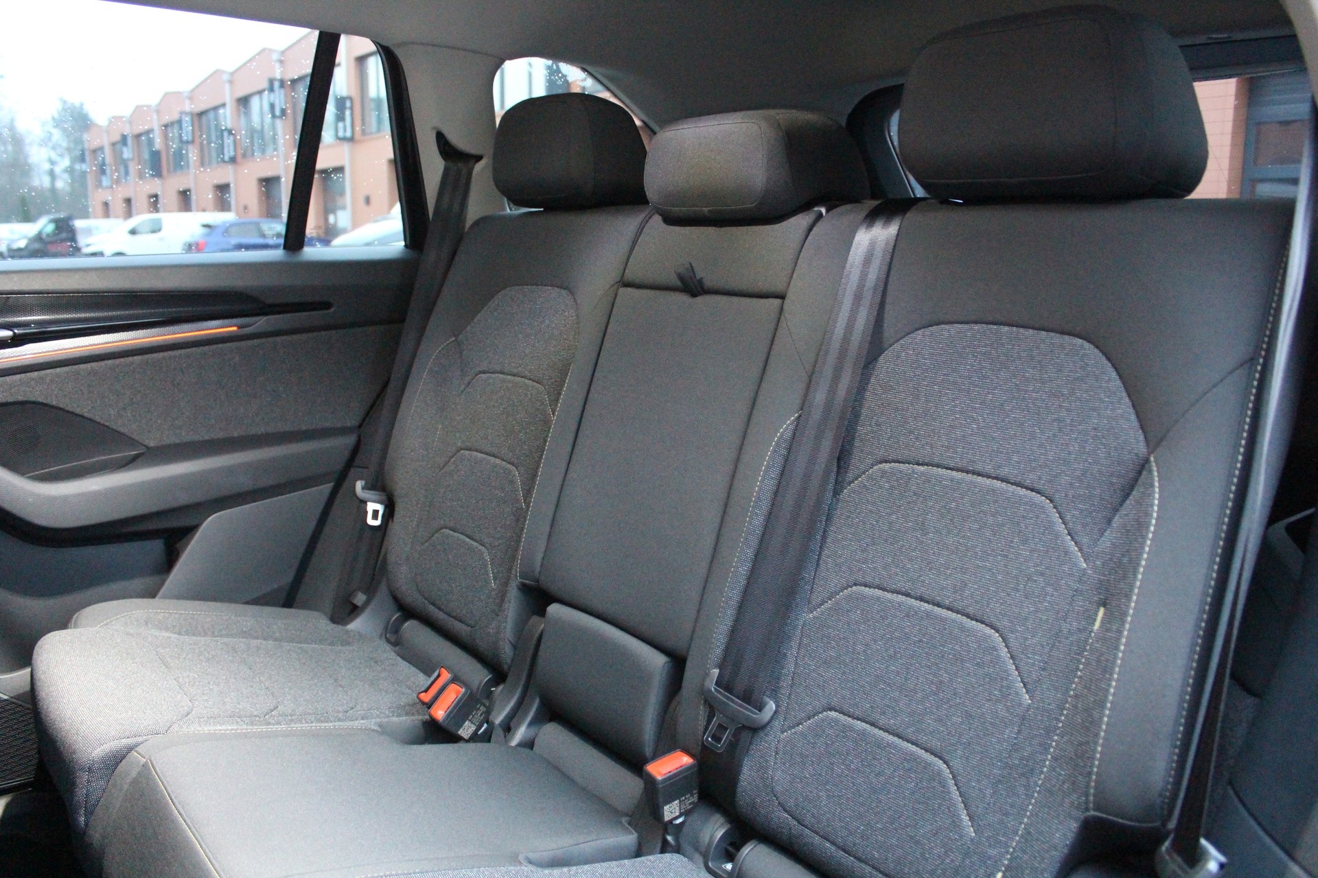 SKODA Kodiaq 1.5 TSI mHEV Selection - "Son Premium * Sièges Elect. avec mémoire * Hayon Elect. * Caméra + Capteurs * Jantes 19' "-image-22