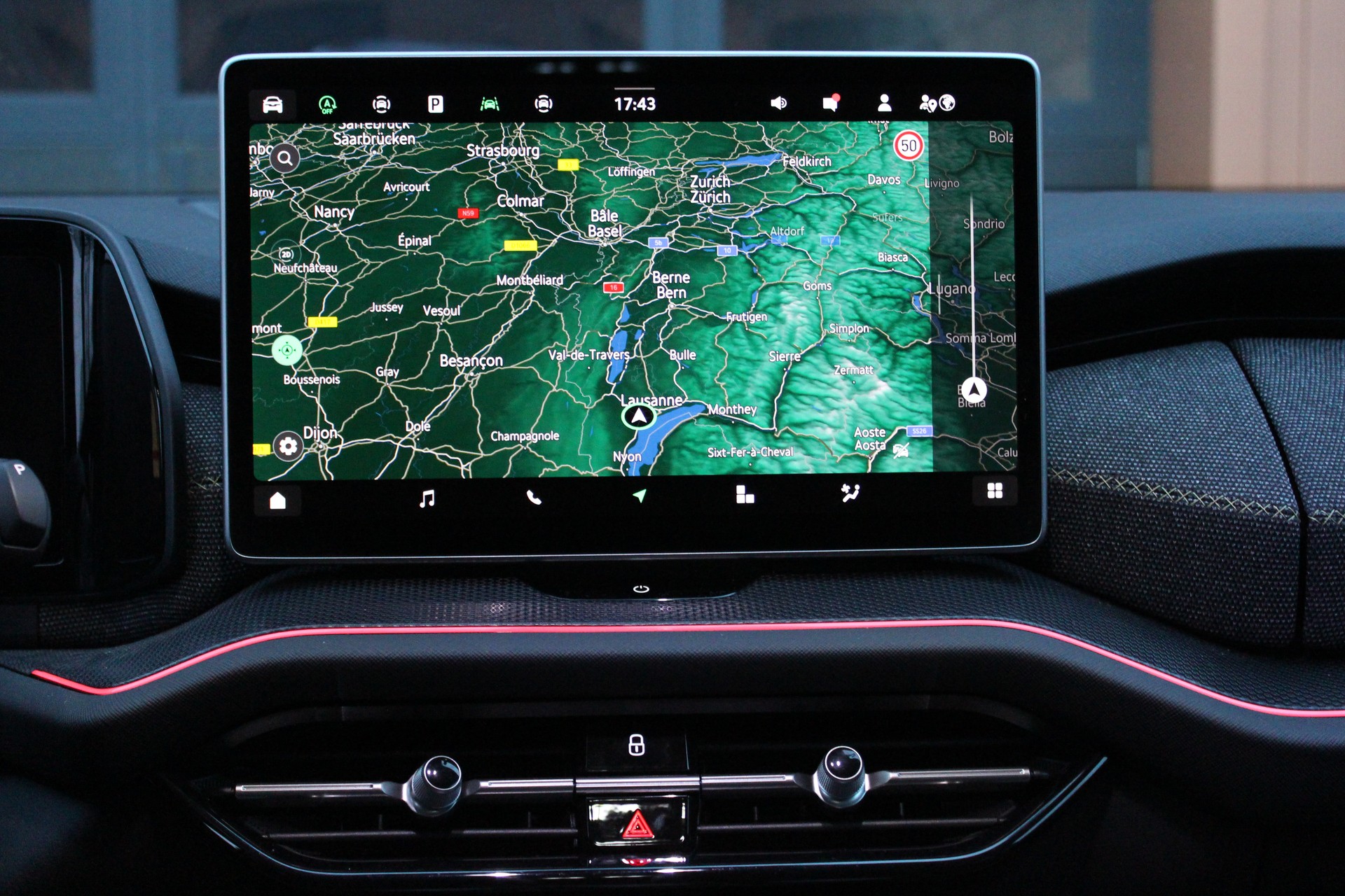 SKODA Kodiaq 1.5 TSI mHEV Selection - "Son Premium * Sièges Elect. avec mémoire * Hayon Elect. * Caméra + Capteurs * Jantes 19' "-image-14
