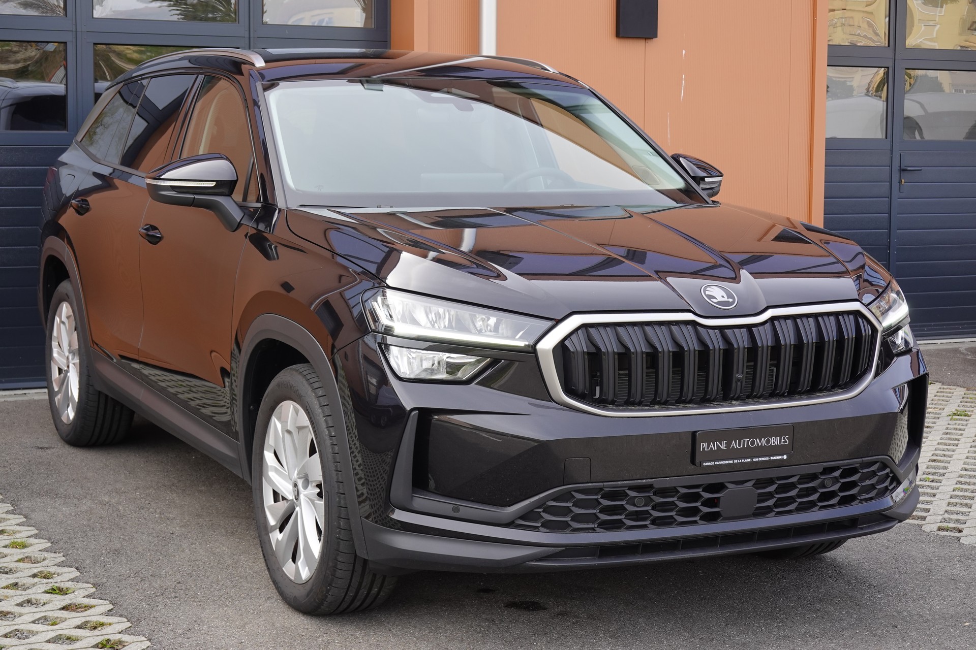 SKODA Kodiaq 1.5 TSI mHEV Selection - "Son Premium * Sièges Elect. avec mémoire * Hayon Elect. * Caméra + Capteurs * Jantes 19' "-image-1