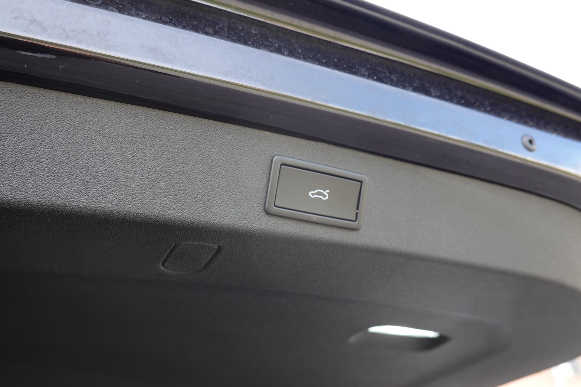 SKODA Kodiaq 1.5 TSI mHEV Selection - "Son Premium * Sièges Elect. avec mémoire * Hayon Elect. * Caméra + Capteurs * Jantes 19' "-image-9