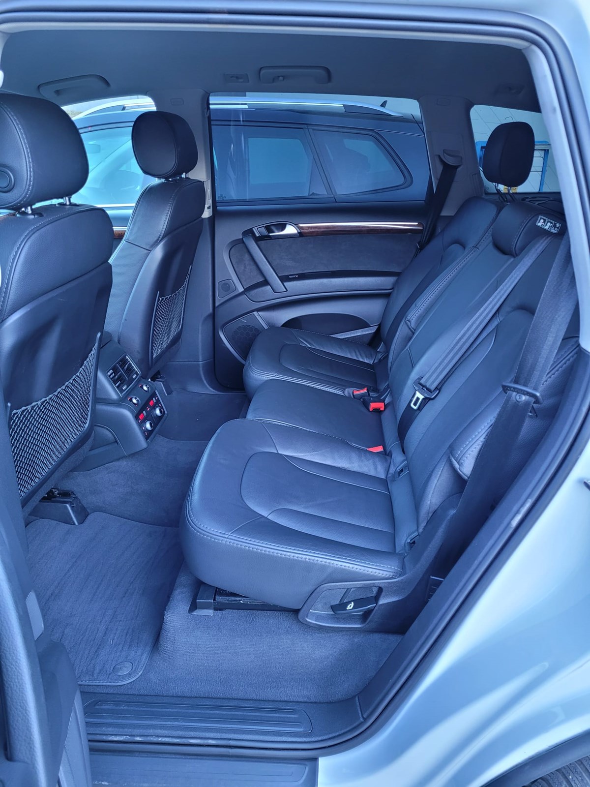 AUDI Q7 3.0 TDI quattro tiptronic-image-9