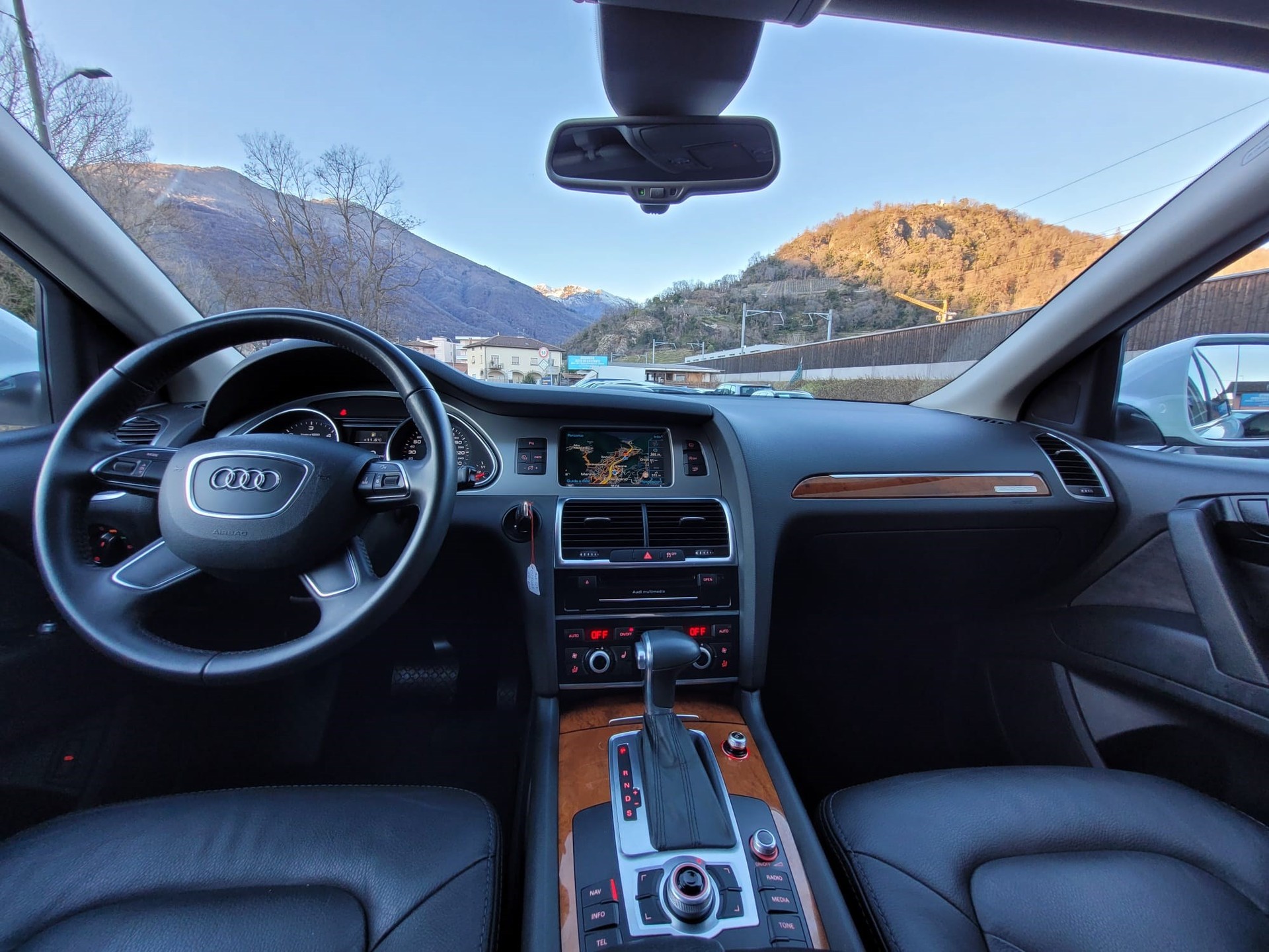 AUDI Q7 3.0 TDI quattro tiptronic-image-6