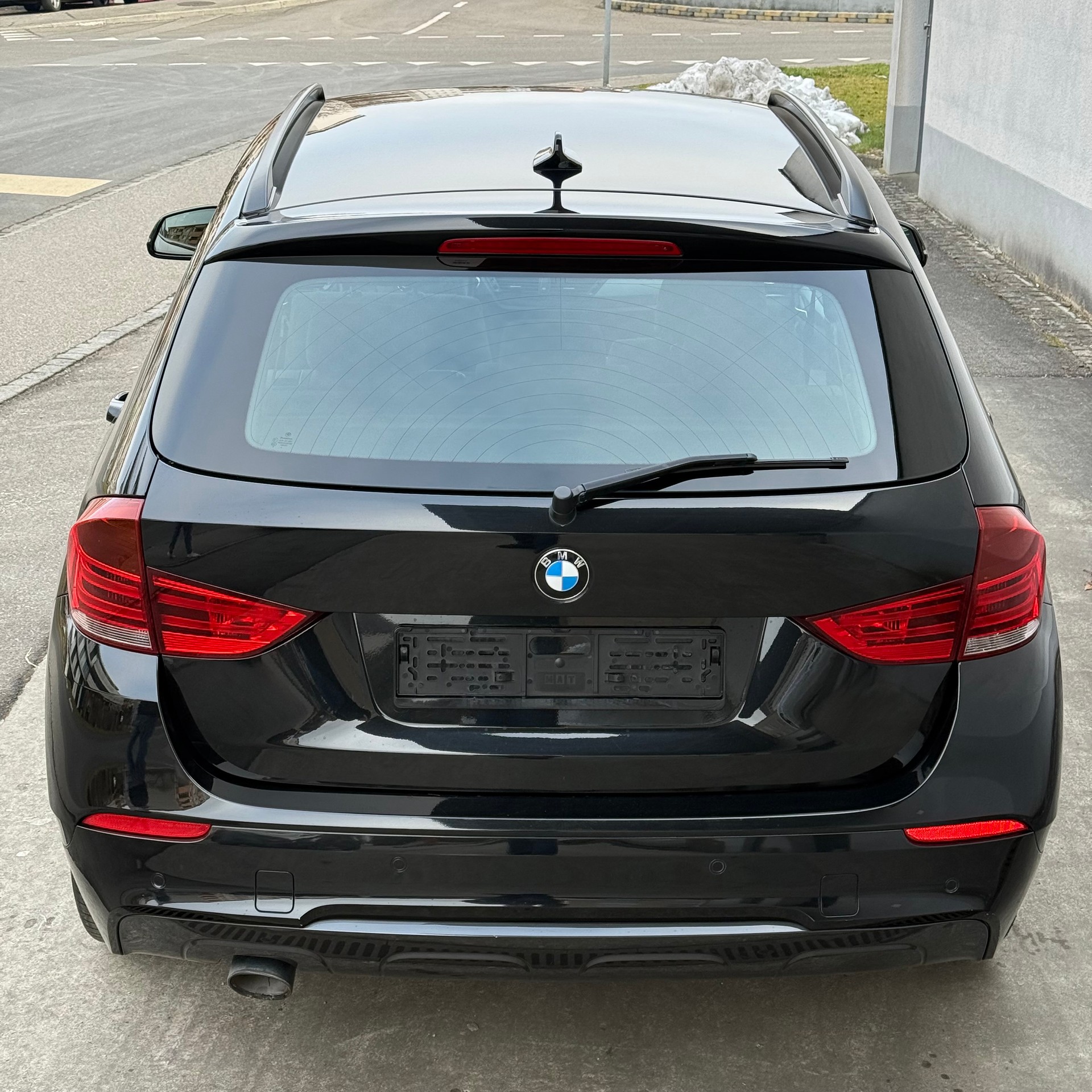 BMW X1 xDrive 18d Sport Line Steptronic M-Paket-image-4