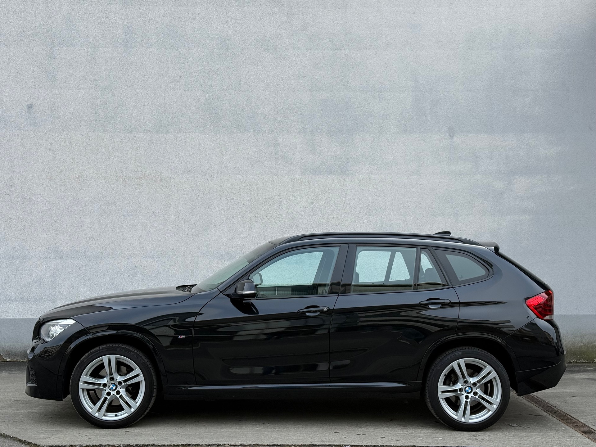 BMW X1 xDrive 18d Sport Line Steptronic M-Paket-image-1