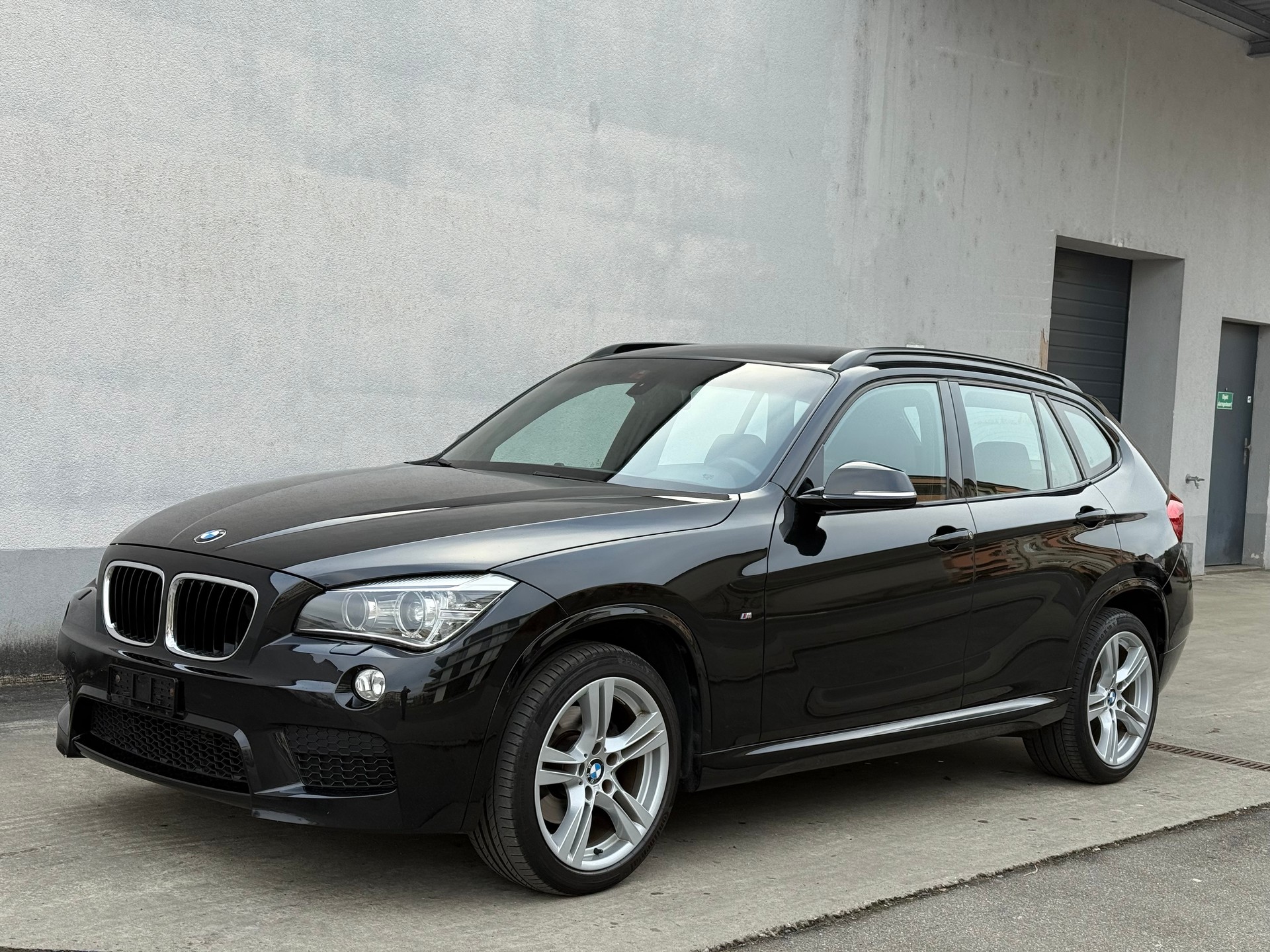 BMW X1 xDrive 18d Sport Line Steptronic M-Paket