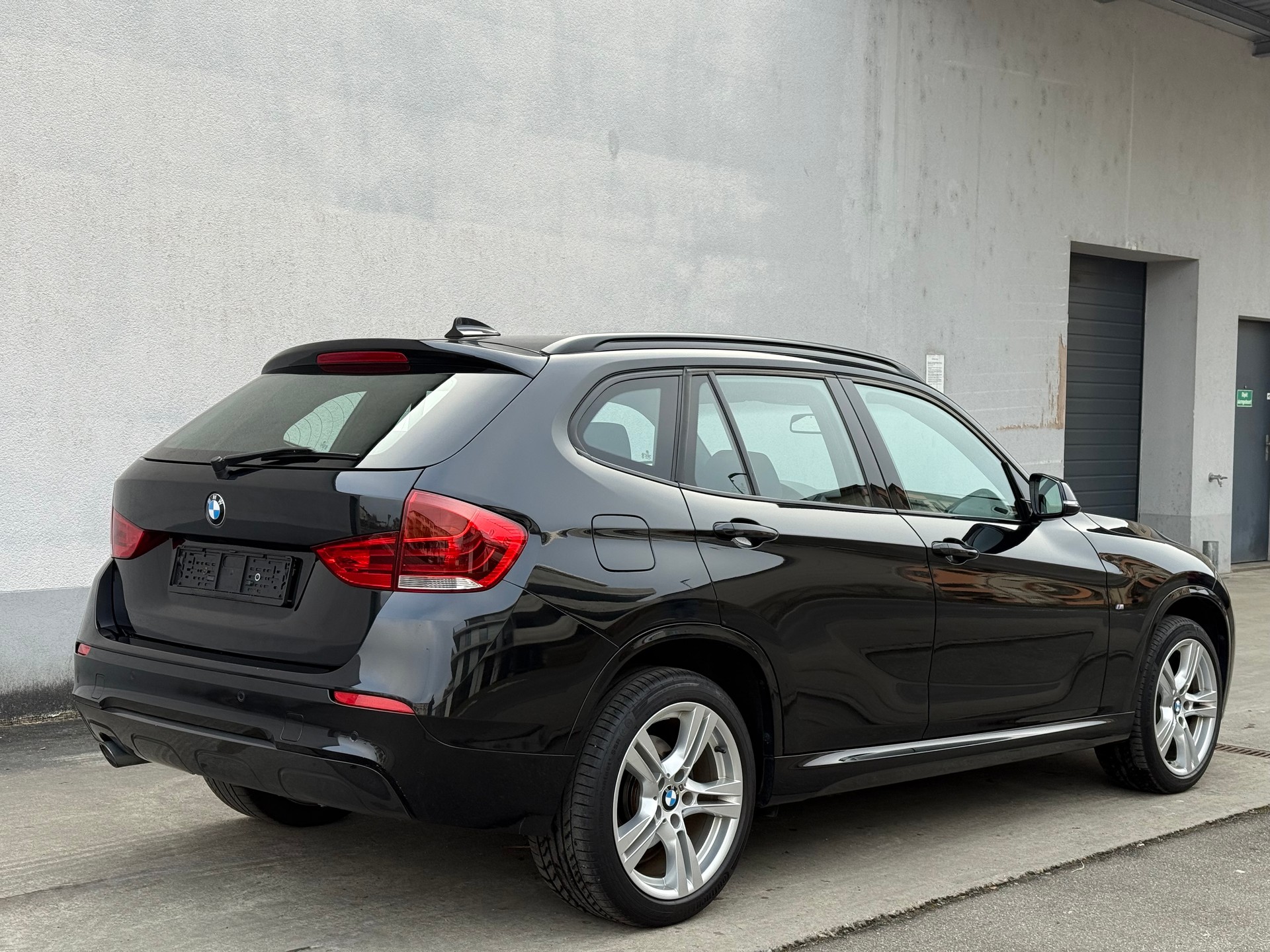 BMW X1 xDrive 18d Sport Line Steptronic M-Paket-image-7