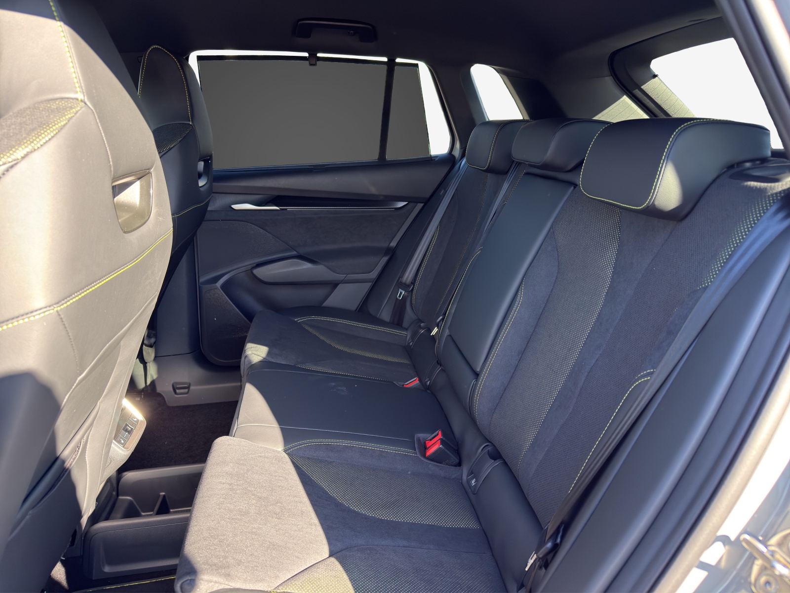 SKODA Elroq RS 85x 4x4-image-11