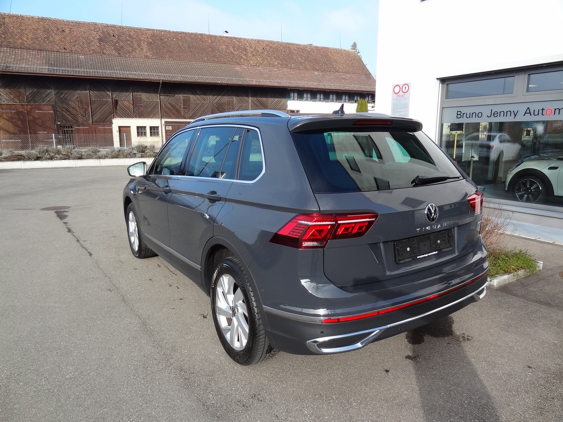 VW Tiguan 2.0 TDI SCR Elegance 4Motion DSG-showroom-element-3