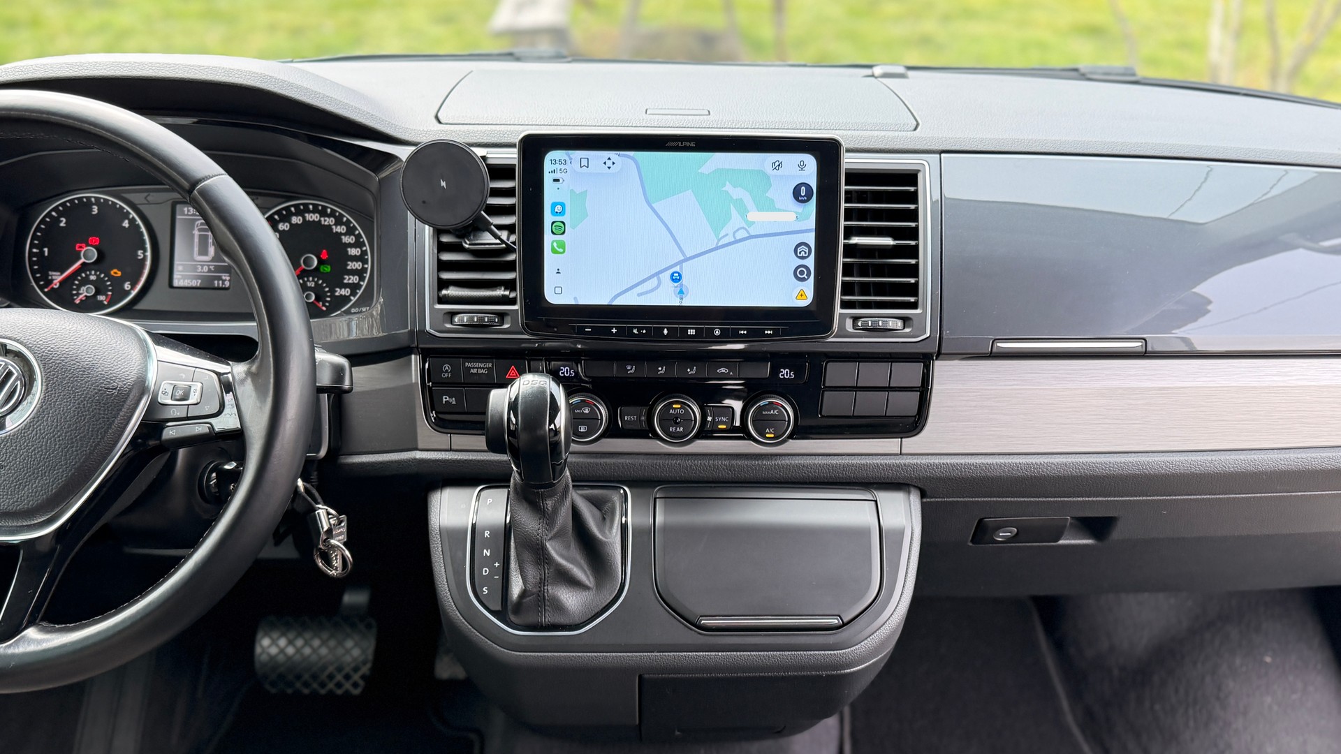 VW CALIFORNIA BEACH TDI-image-3