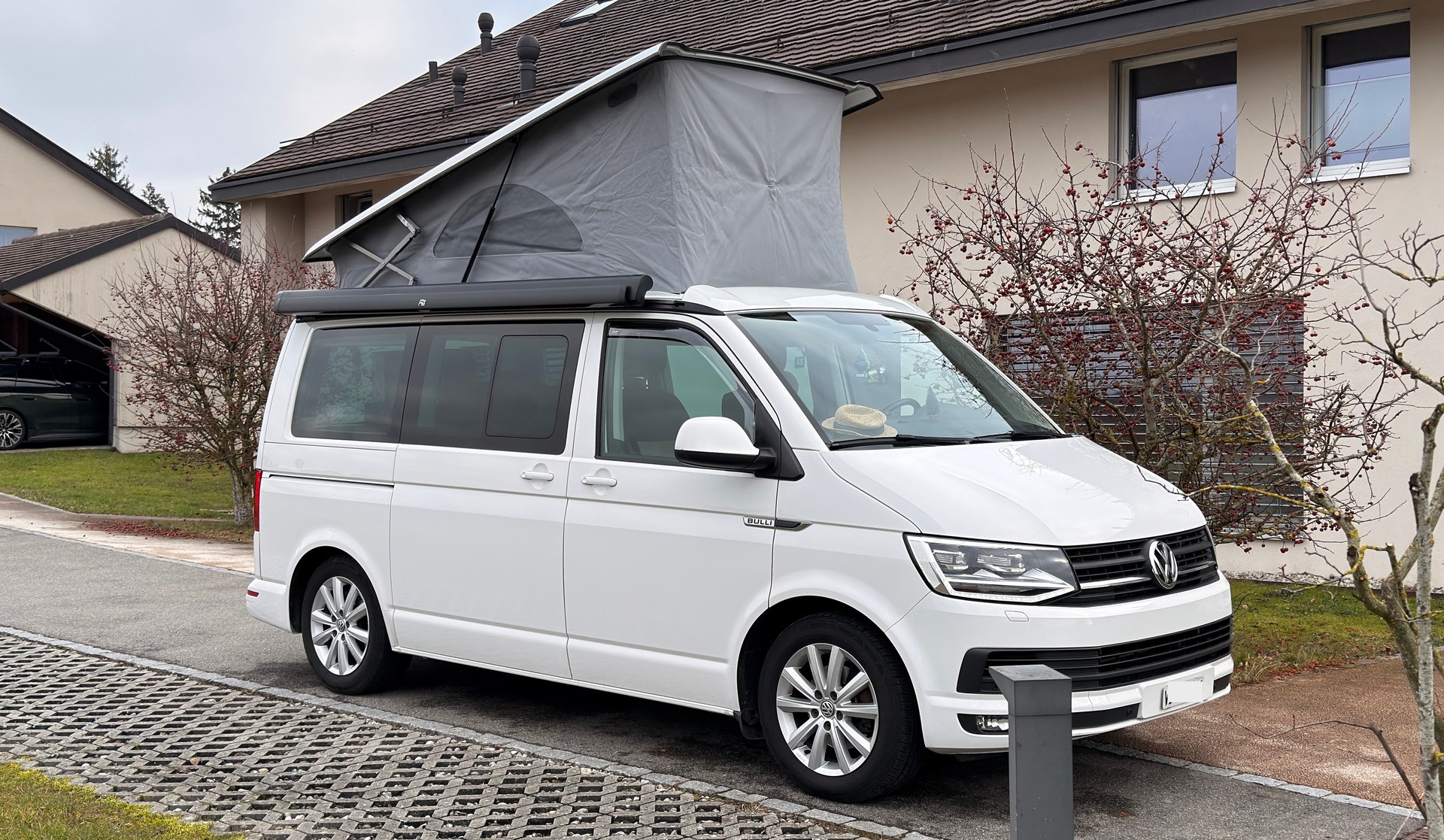 VW CALIFORNIA BEACH TDI-image-1