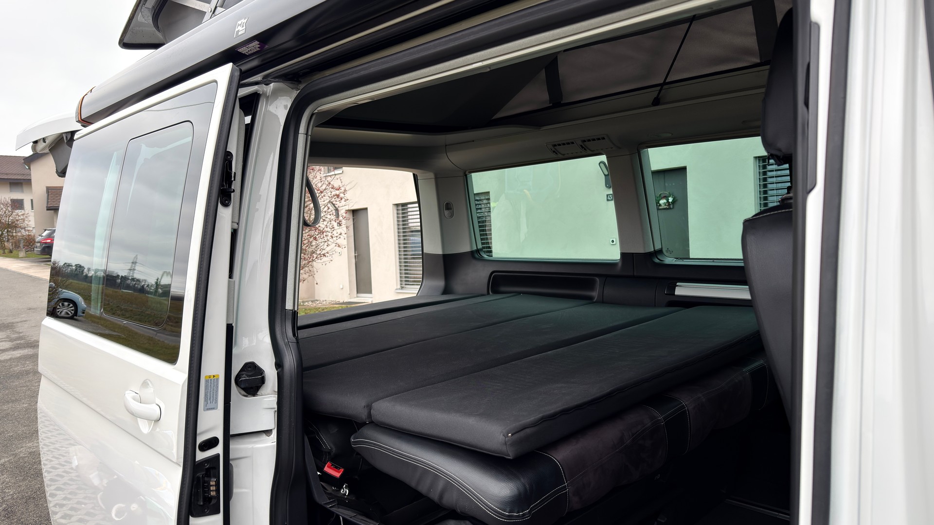 VW CALIFORNIA BEACH TDI-image-7