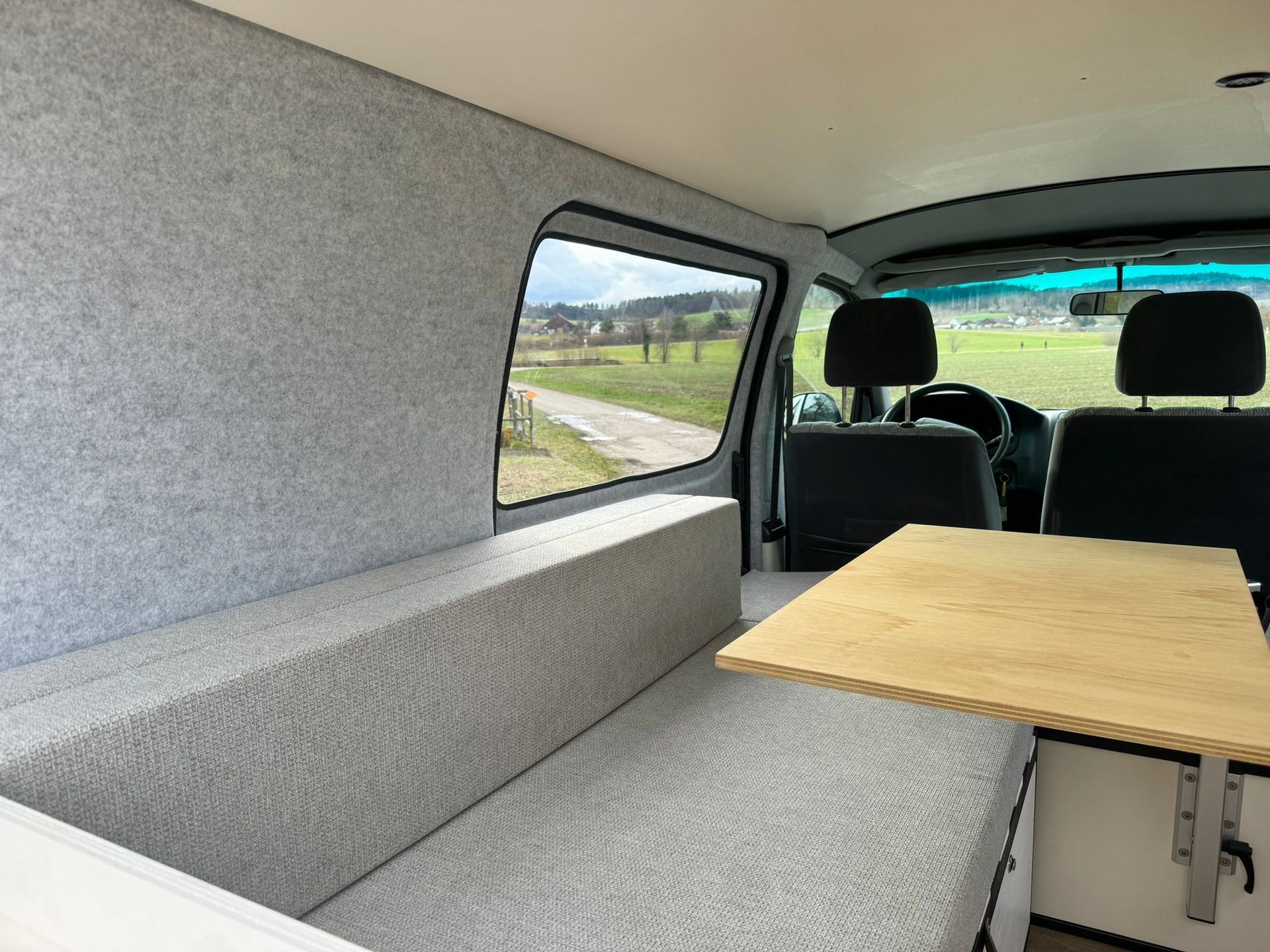 TOYOTA Hiace Saranda Beach-image-5