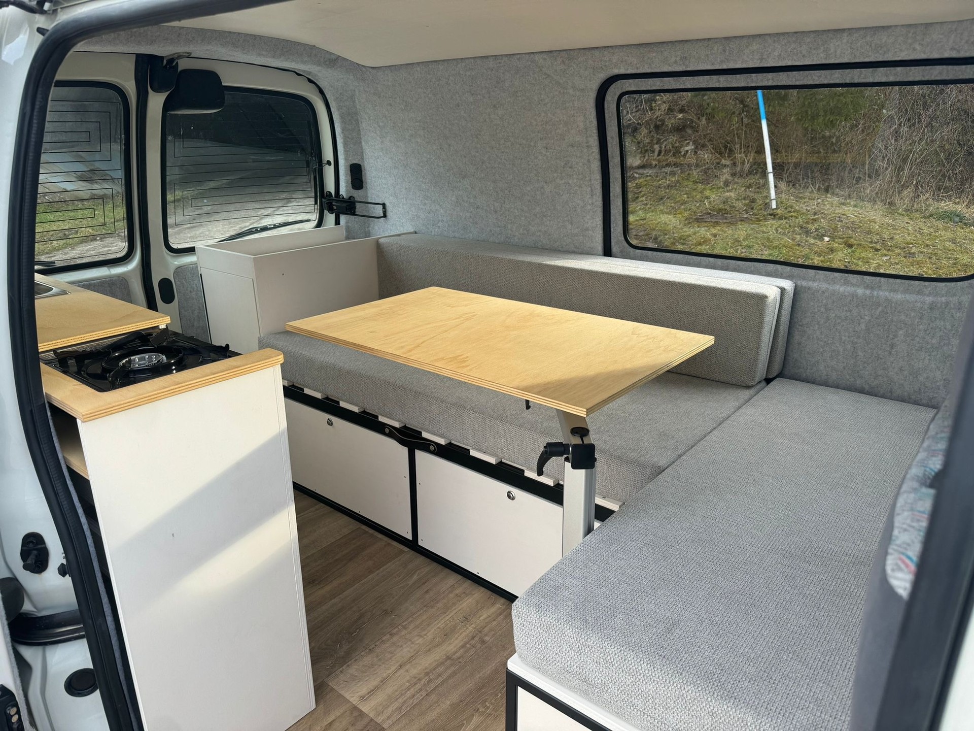 TOYOTA Hiace Saranda Beach-image-1