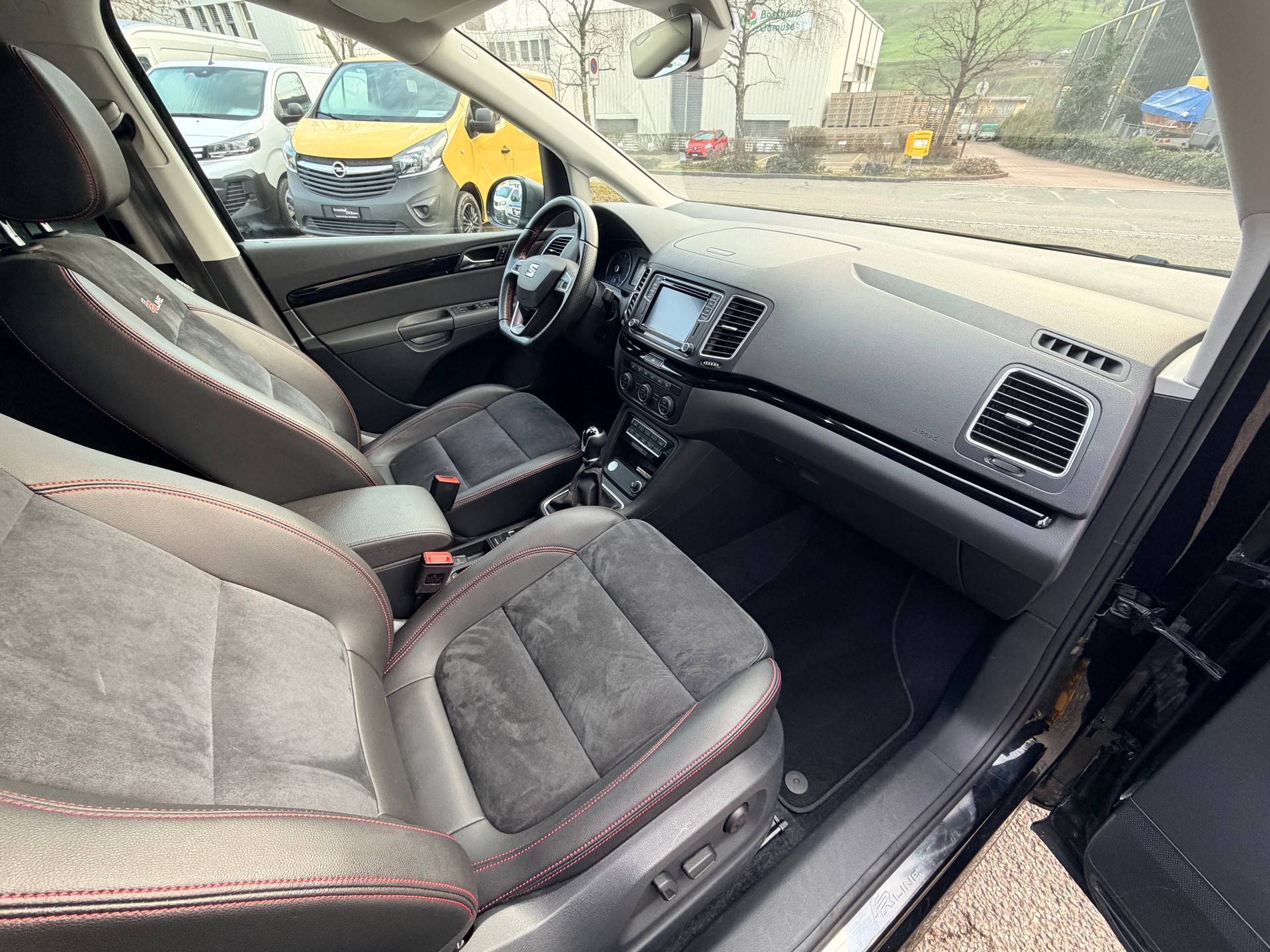 SEAT Alhambra 1.4 TSI SWISS FR-LINE 7 SITZER-image-8