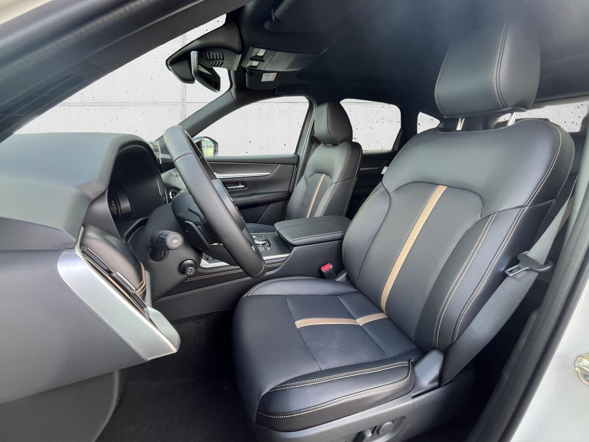 MAZDA CX-60 2.5 PHEV Homura Plus-image-10