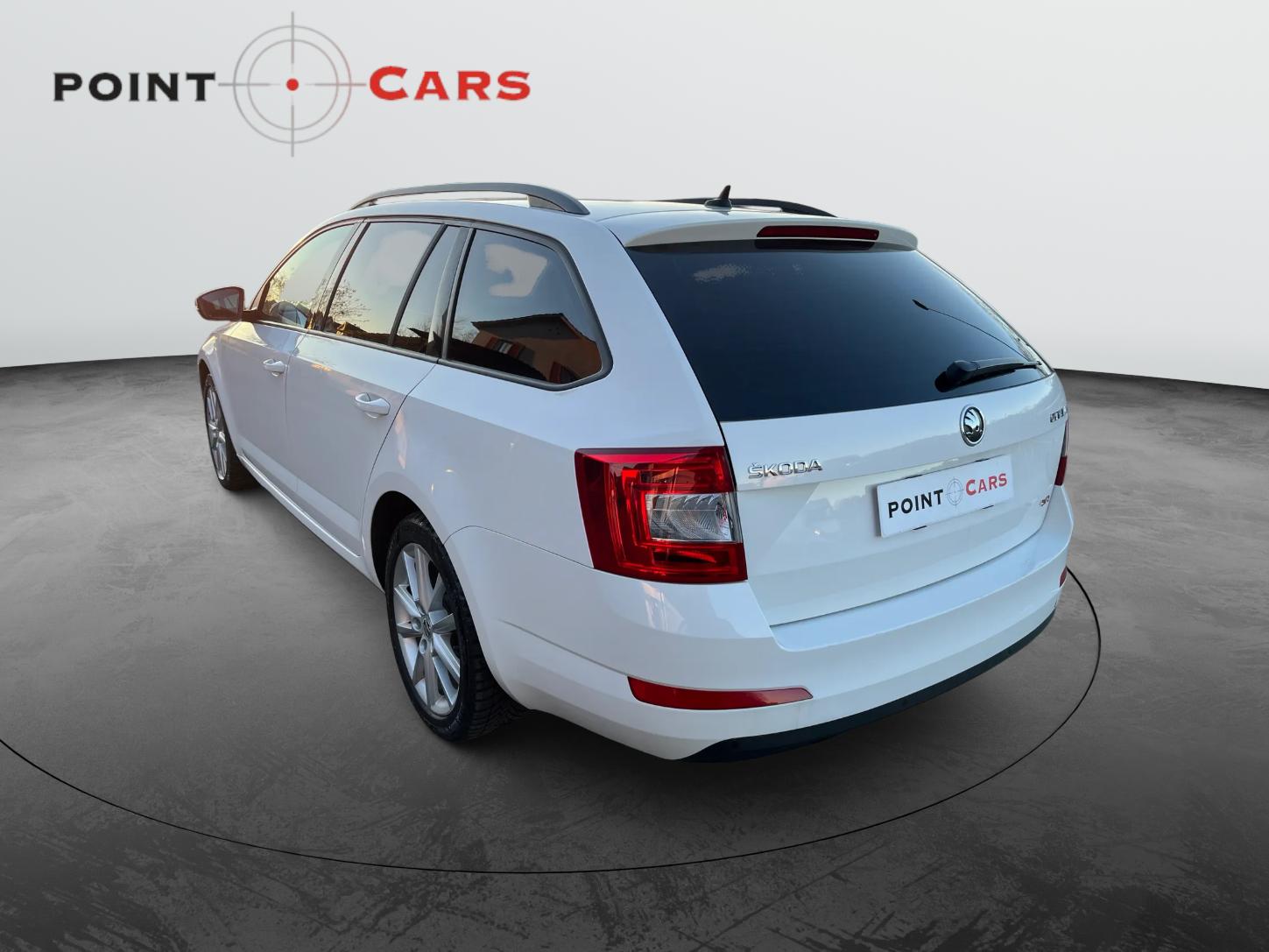 SKODA Octavia Combi 1.8 TSI Ambition 4x4 DSG-image-4