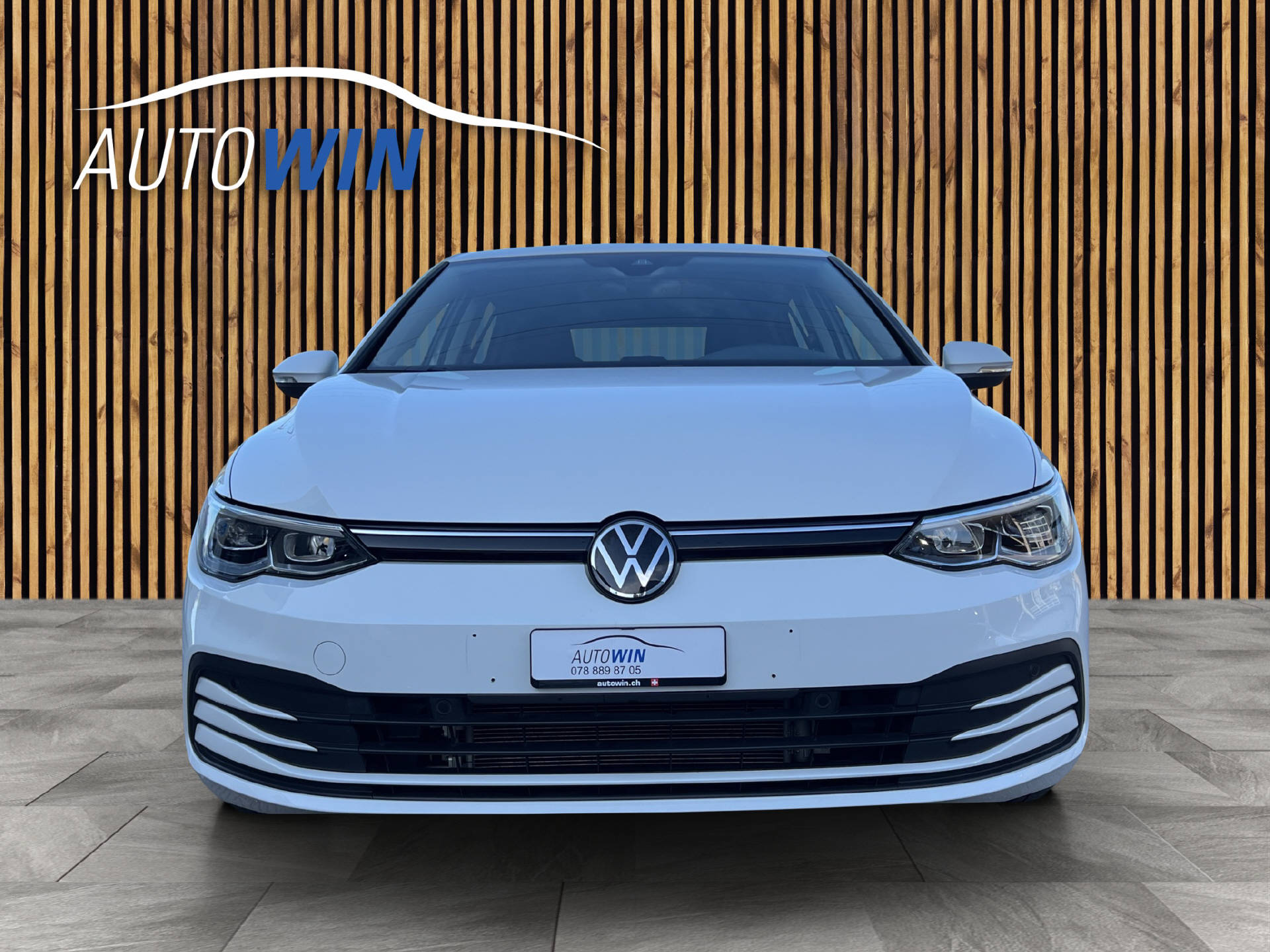 VW Golf VIII 1.5 eTSI Style DSG-image-1