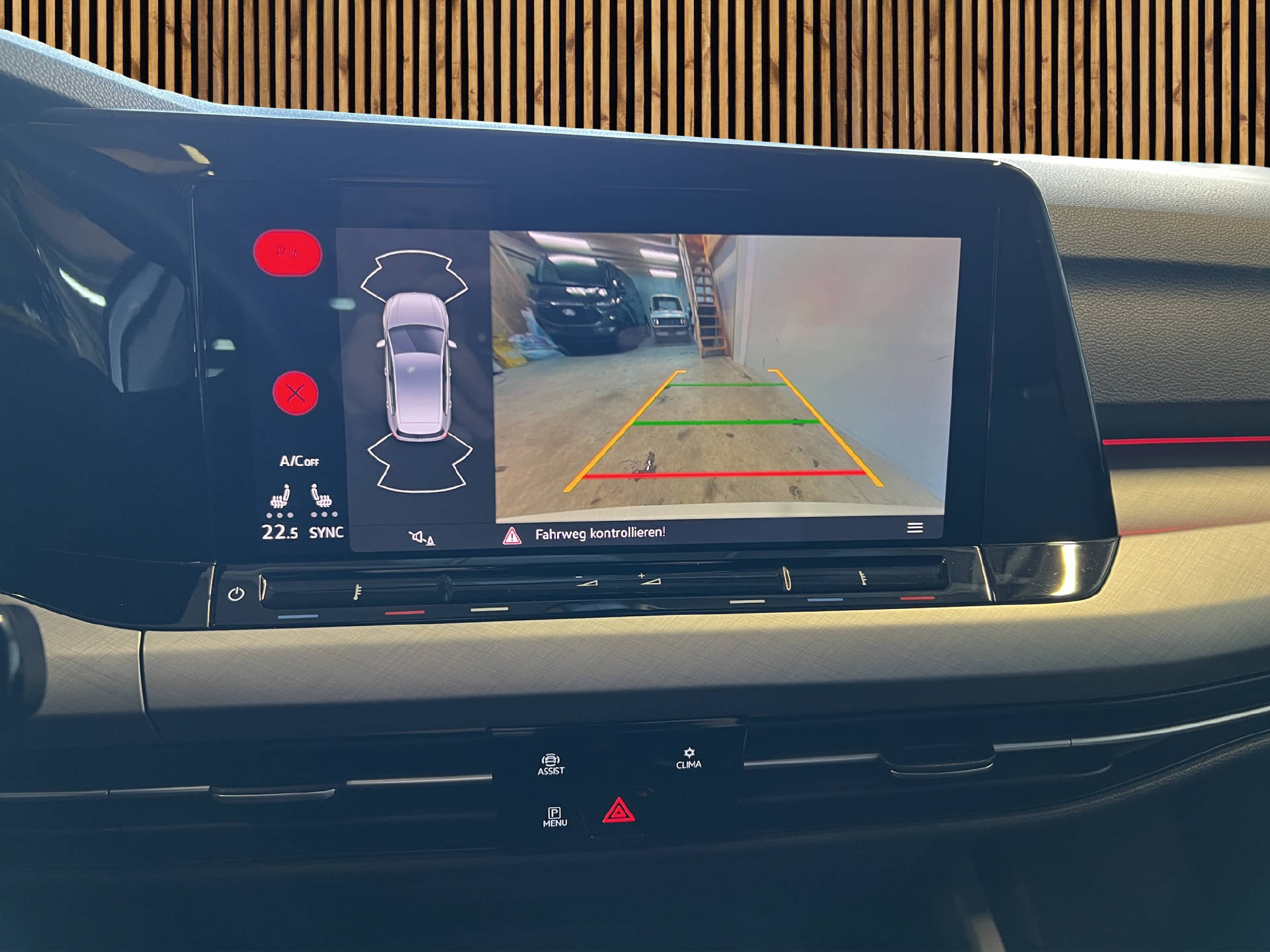 VW Golf VIII 1.5 eTSI Style DSG-image-10