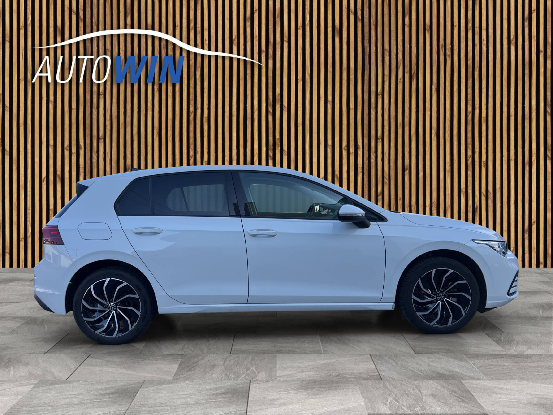 VW Golf VIII 1.5 eTSI Style DSG-image-6