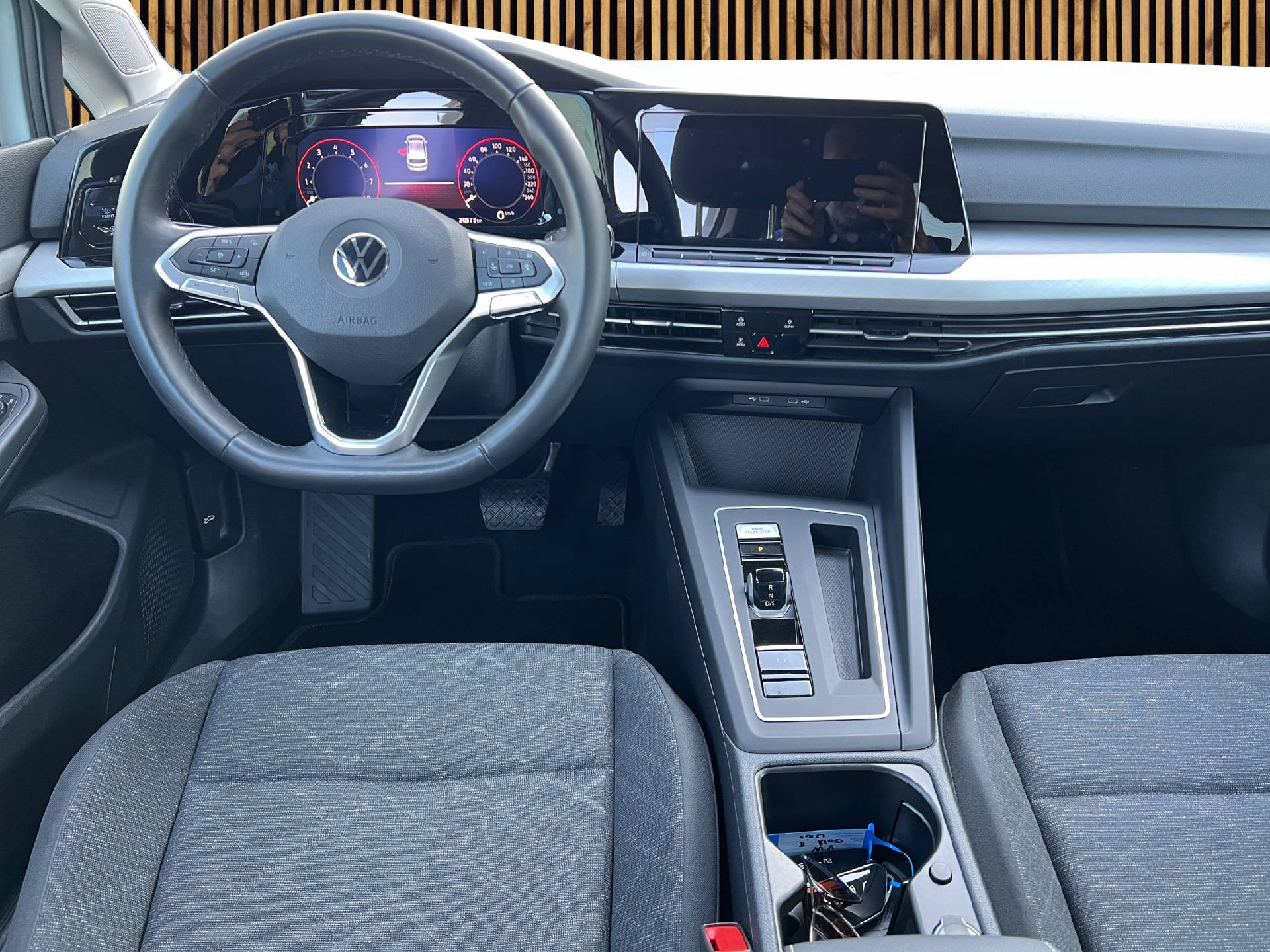 VW Golf VIII 1.5 eTSI Style DSG-image-11