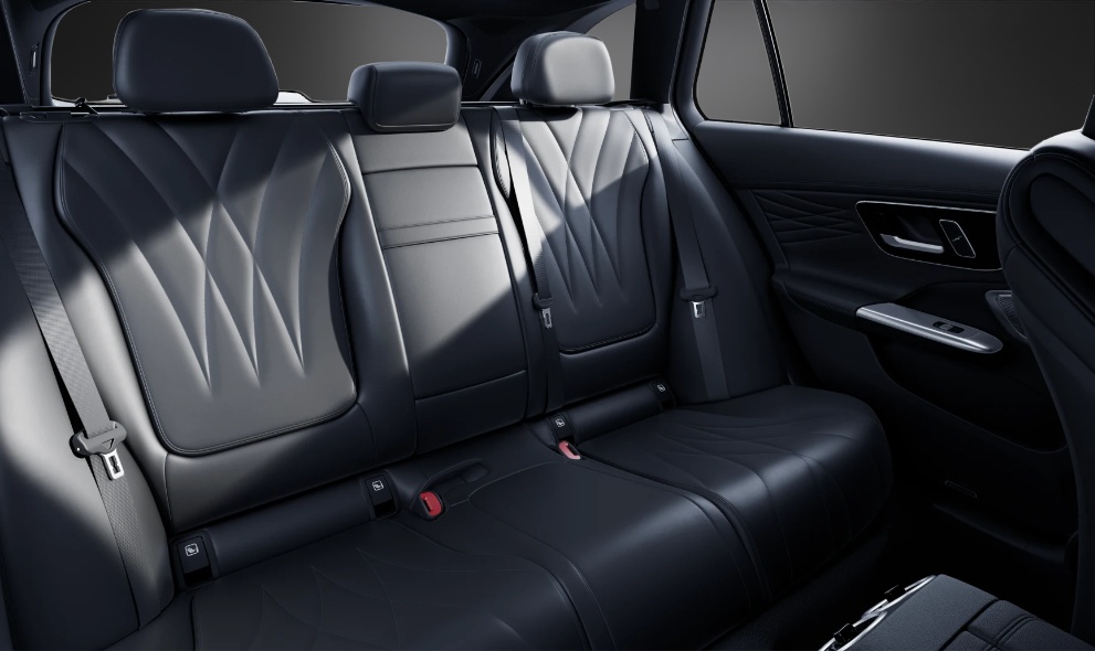 MERCEDES-BENZ C 300 T 4 Matic-image-9