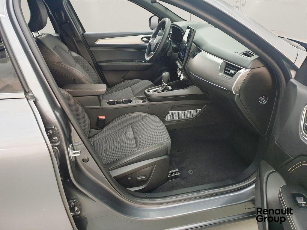 RENAULT Arkana 1.3 TCe techno EDC-showroom-element-3