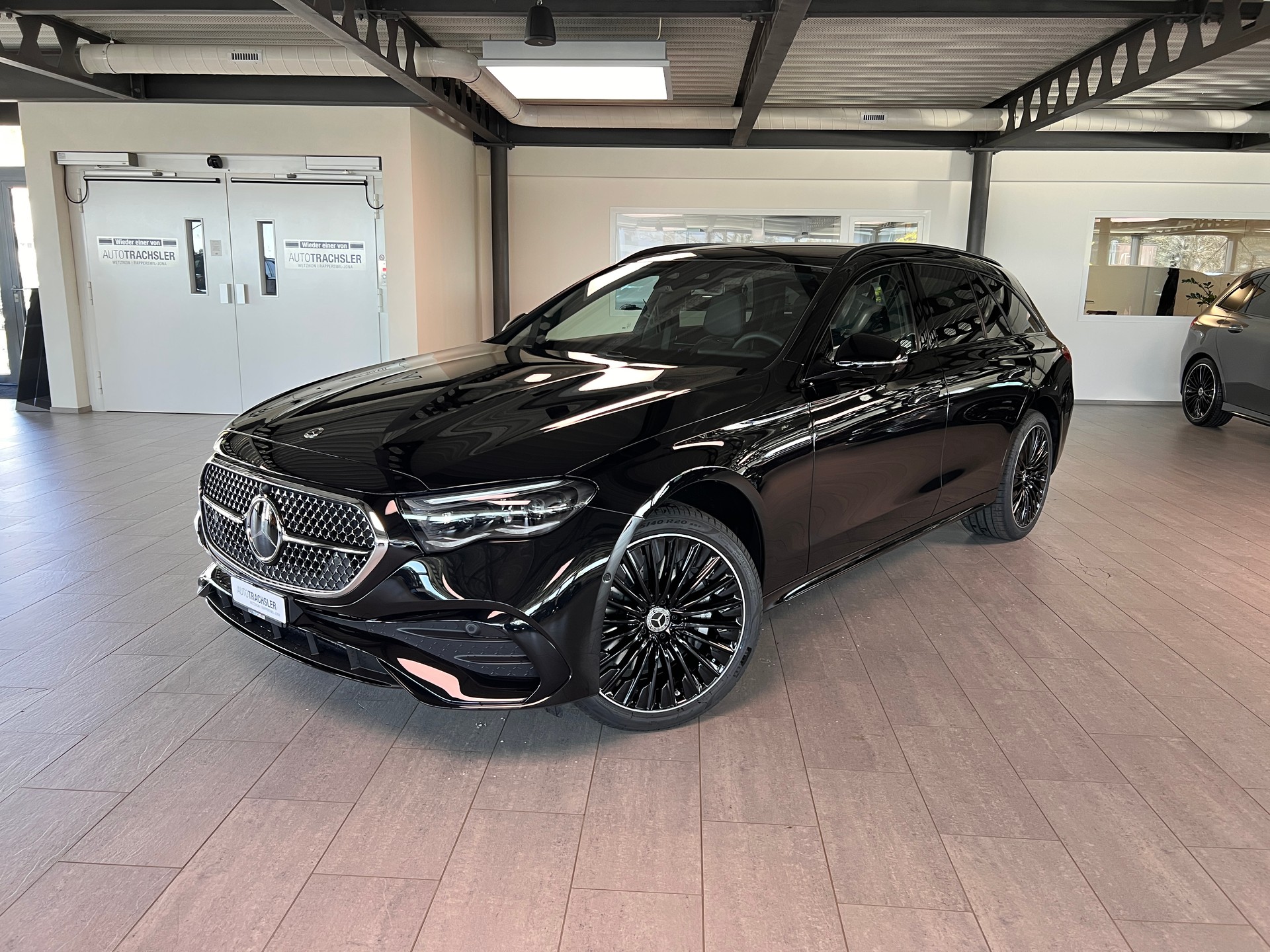 MERCEDES-BENZ E 450 T 9G-Tronic 4Matic-image-0