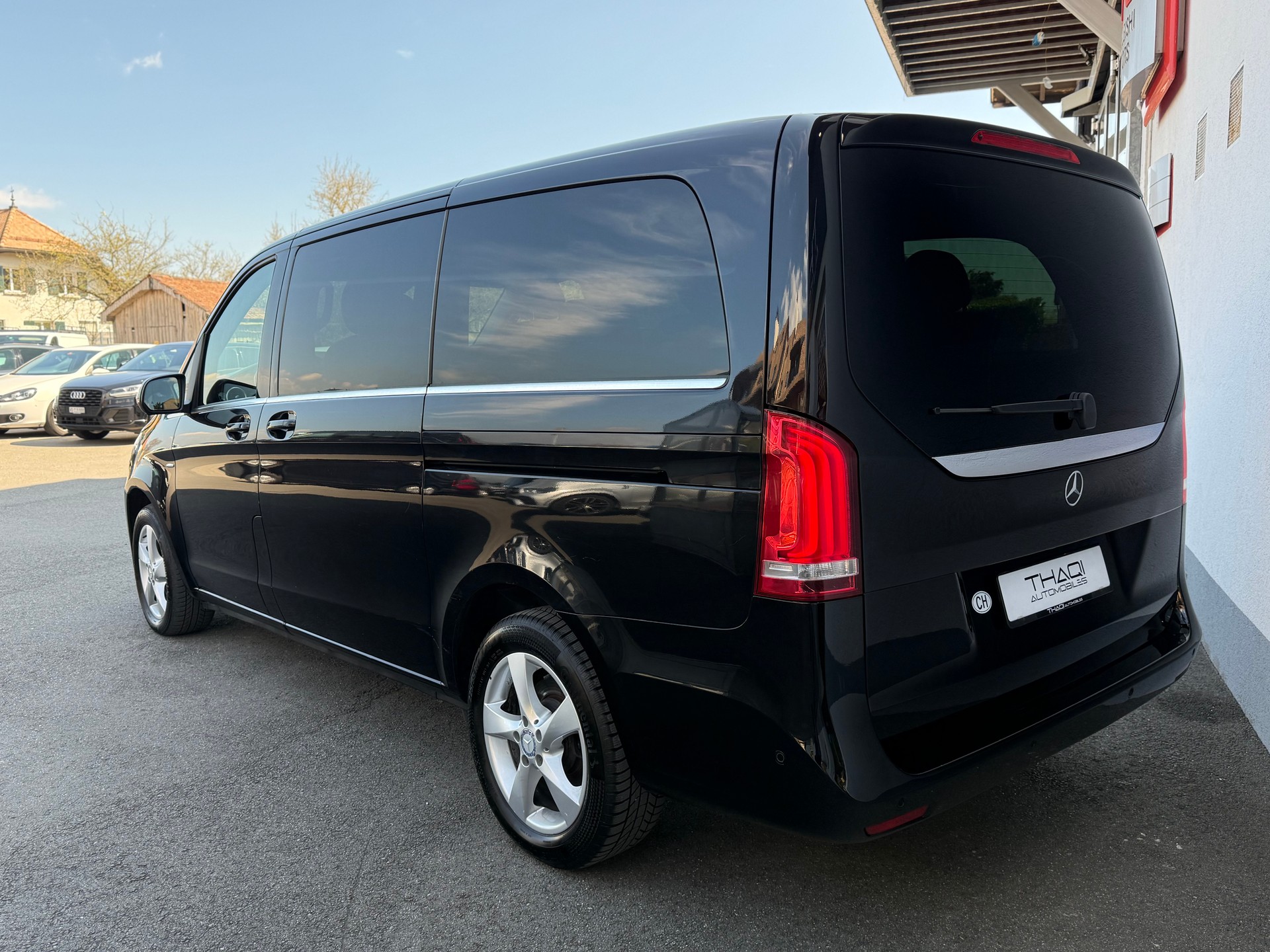 MERCEDES-BENZ V 250 d Avantgarde lang 4Matic 7G-Tronic-image-3