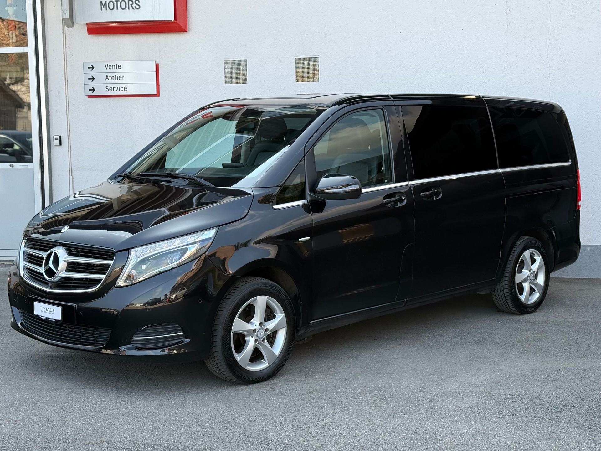 MERCEDES-BENZ V 250 d Avantgarde lang 4Matic 7G-Tronic-image-2