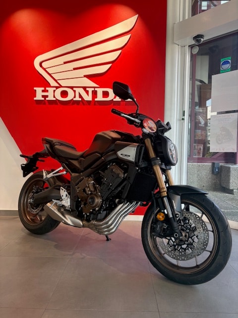 HONDA CB 650 R E-Clutch