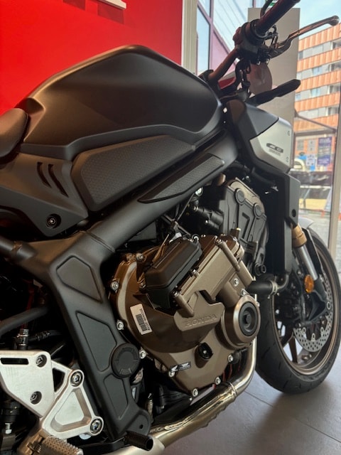 HONDA CB 650 R E-Clutch-image-9