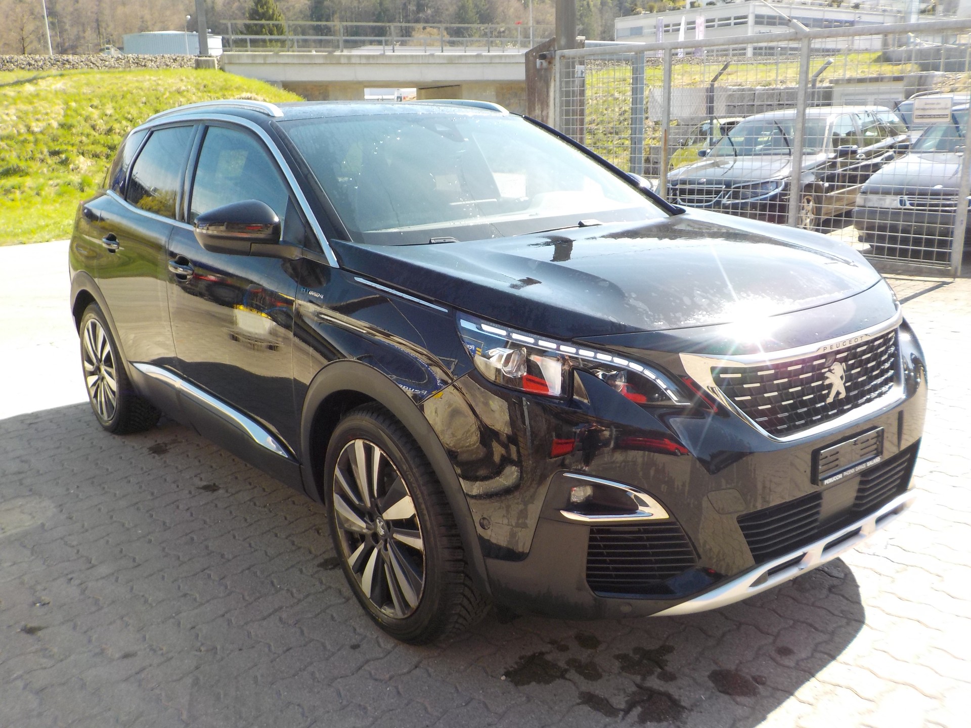 PEUGEOT 3008 300e Hybrid4 GT EAT8-image-1