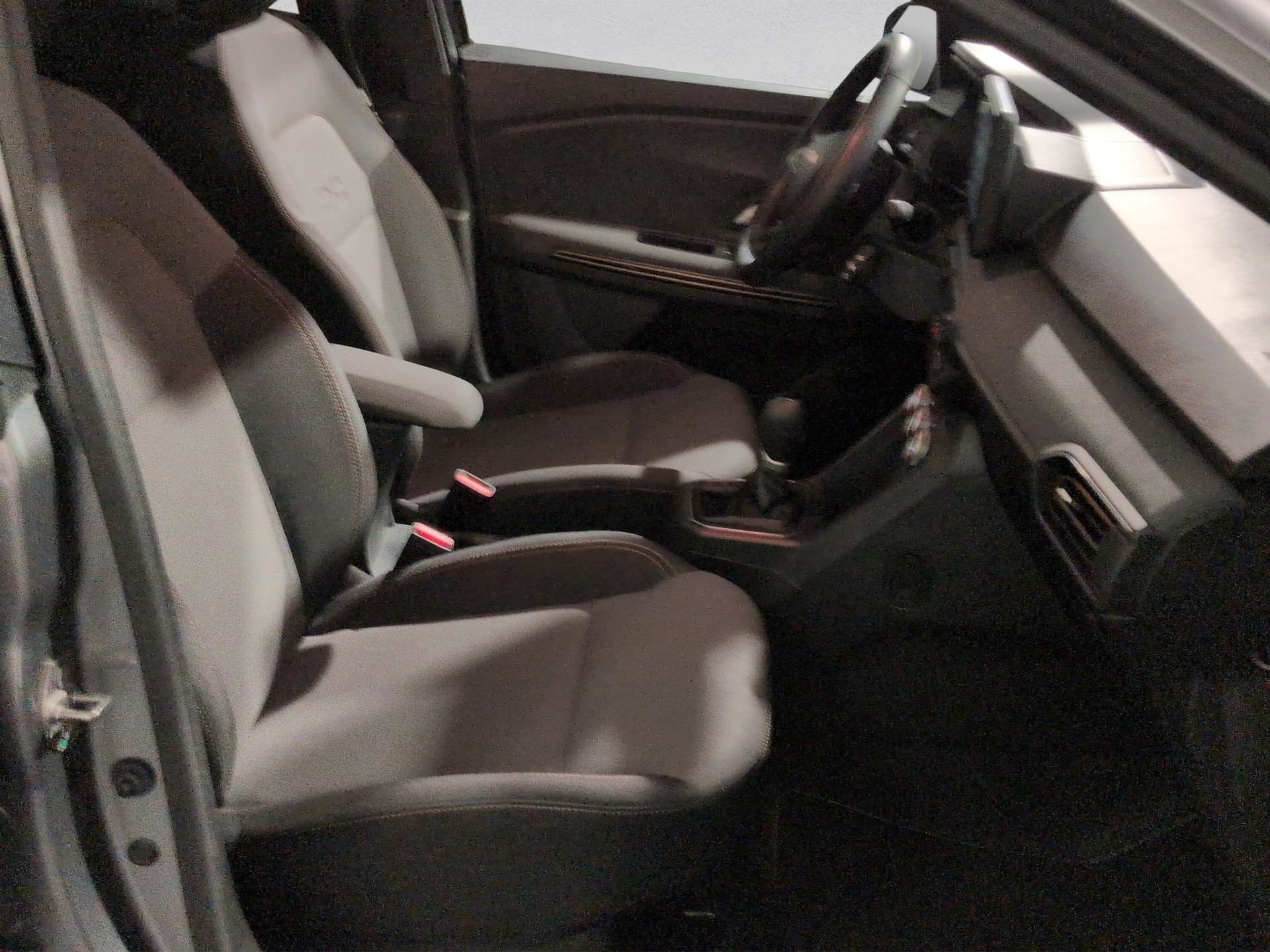 DACIA Jogger HEV 140 Extreme-image-16